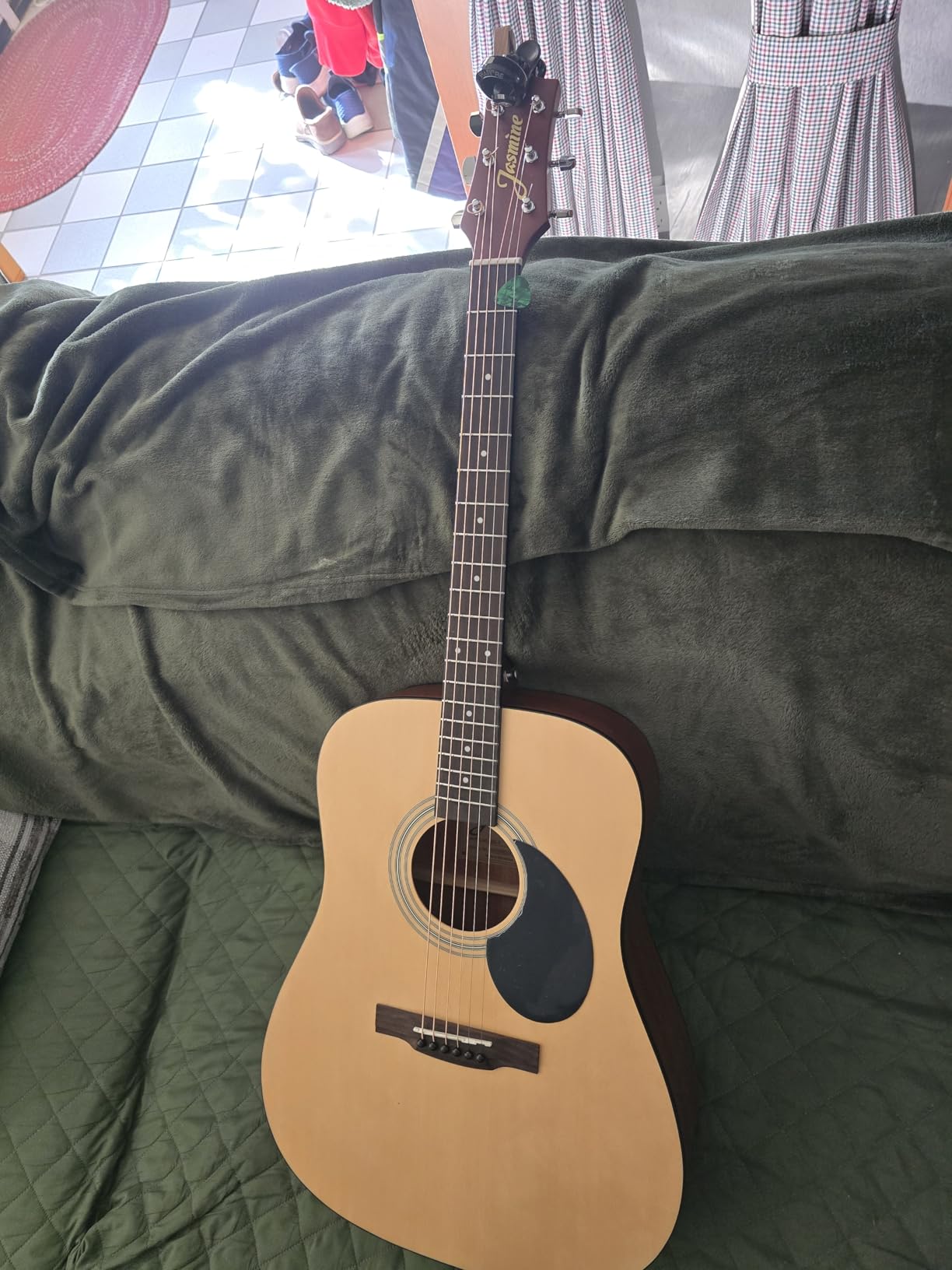Jasmine S35 Dreadnought Acoustic Guitar, Natural Finish, Advanced X Bracing customer photo 1