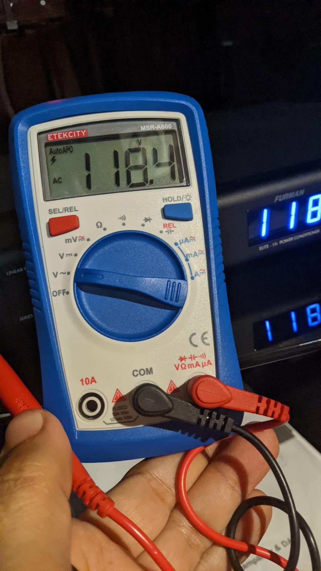 Furman Elite-15i 7-Outlet Linear Filtering AC Power Conditioner customer photo 1