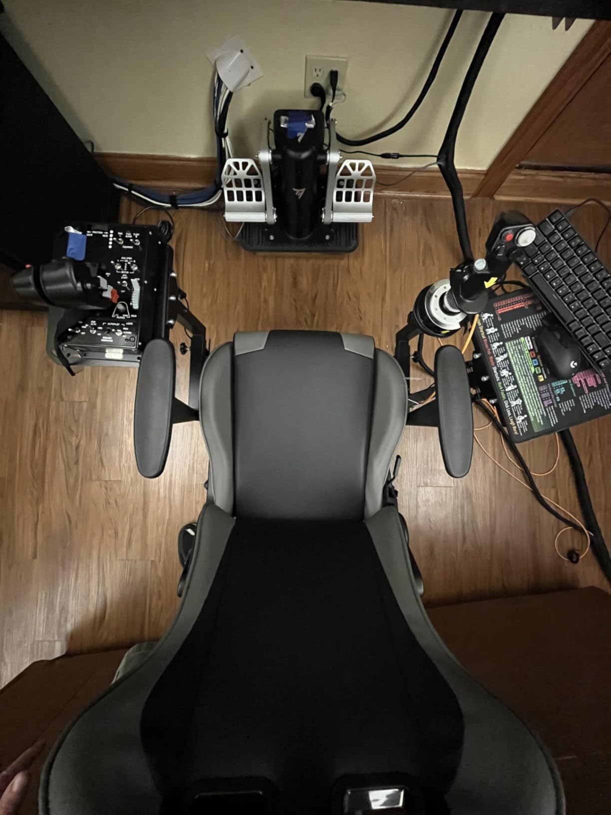 Thrustmaster HOTAS Warthog A10 Replica Flight Stick & Throttle Set - PC customer photo 1