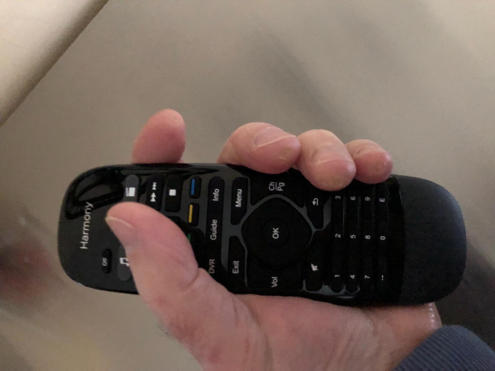 Harmony Smart Control with Smartphone App and Simple All In One Remote - Black customer photo 1