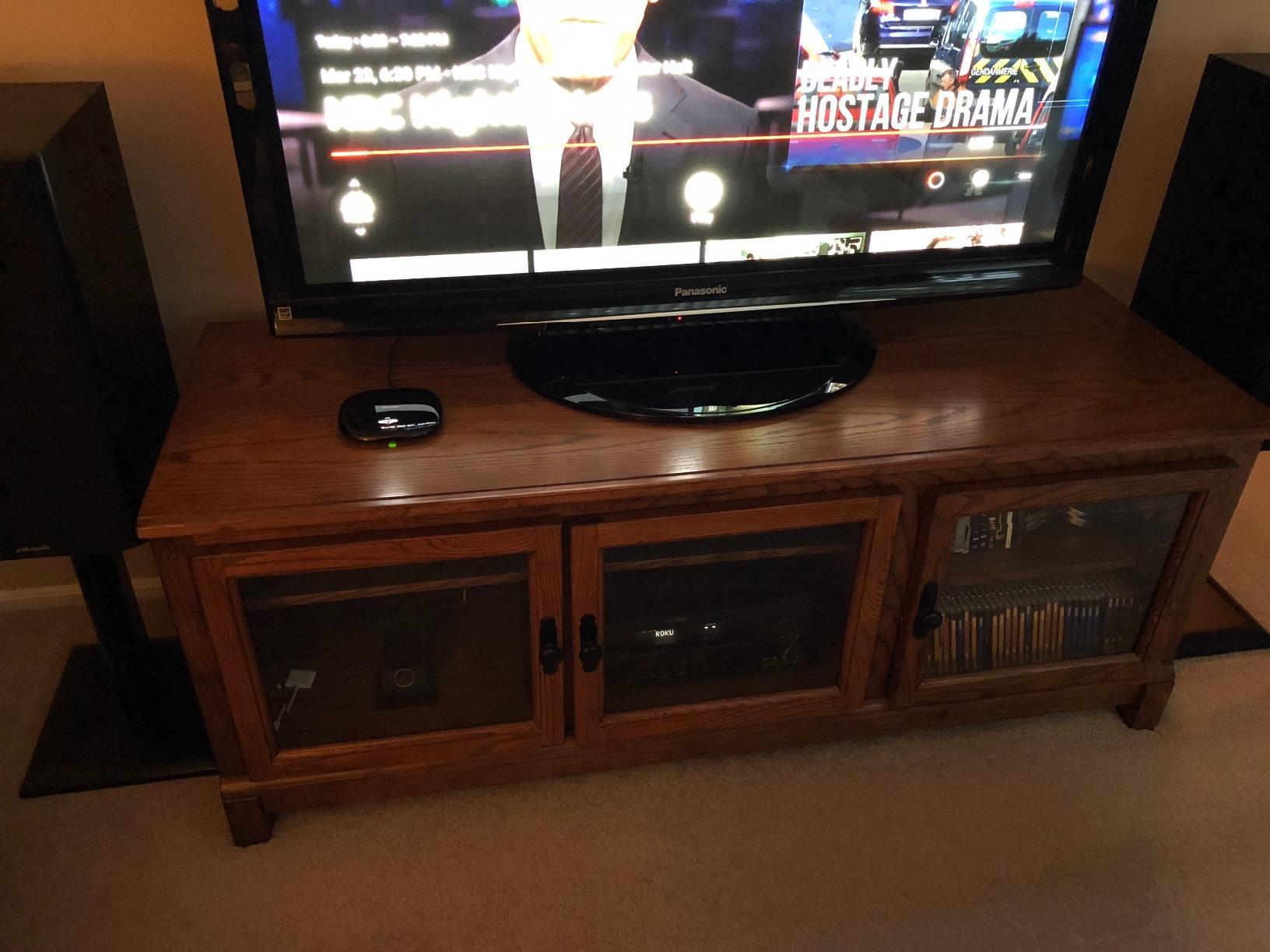 Harmony Smart Control with Smartphone App and Simple All In One Remote - Black customer photo 2