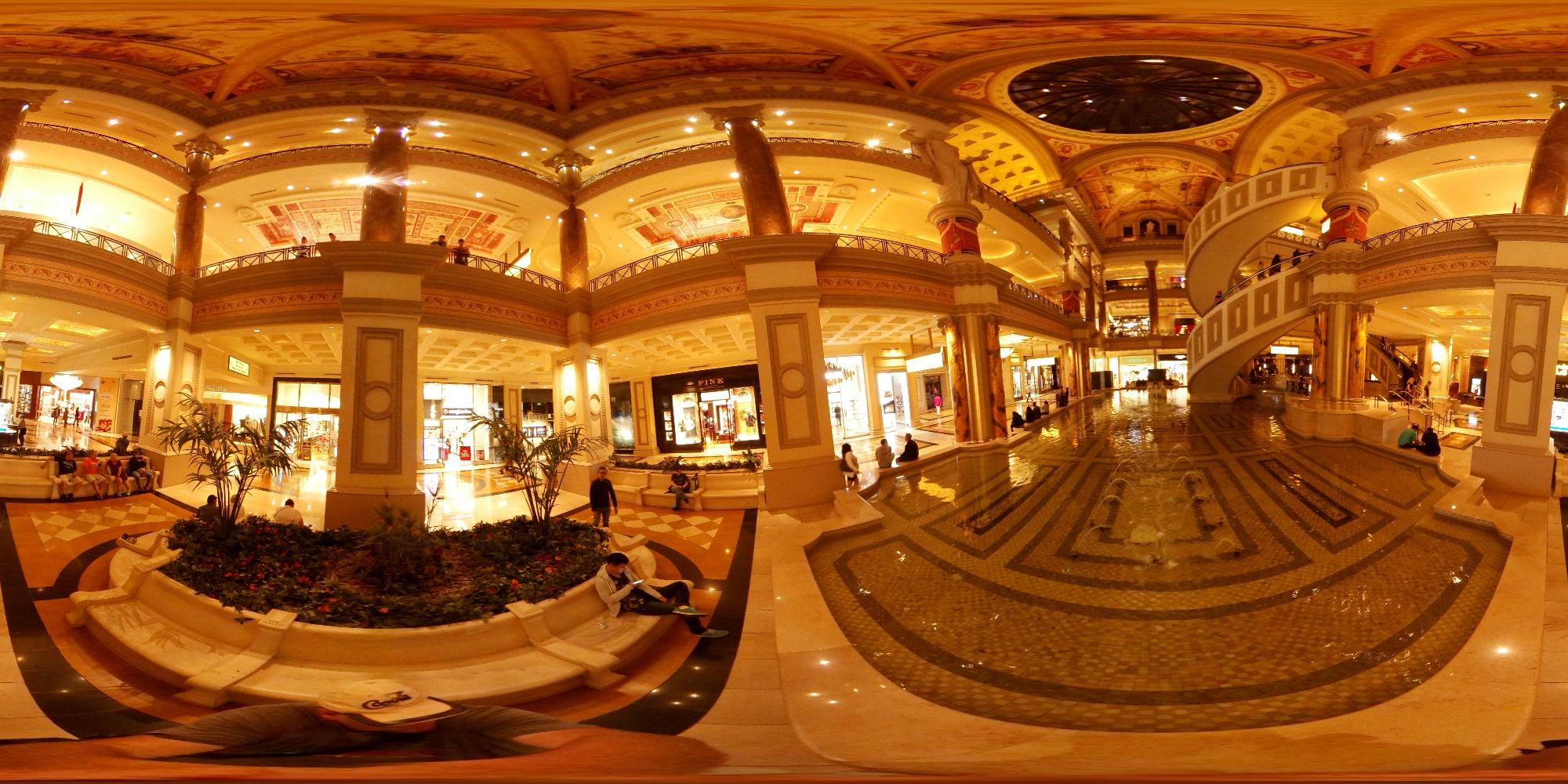 Samsung Gear 360 Real 360° High Resolution VR Camera (US Version with Warranty) customer photo 2