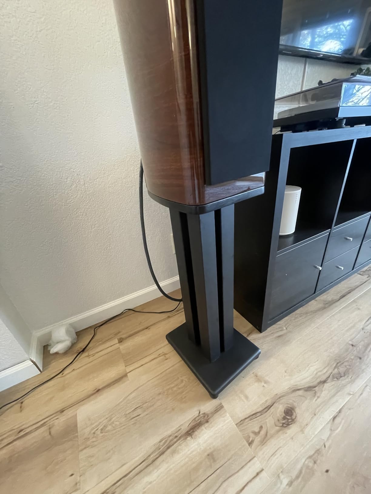 Monolith 24 Inch Speaker Stand (Each) - Supports 75 lbs, Adjustable Spikes, Compatible With Bose, Polk, Sony, Yamaha, Pioneer and others, Black customer photo 2