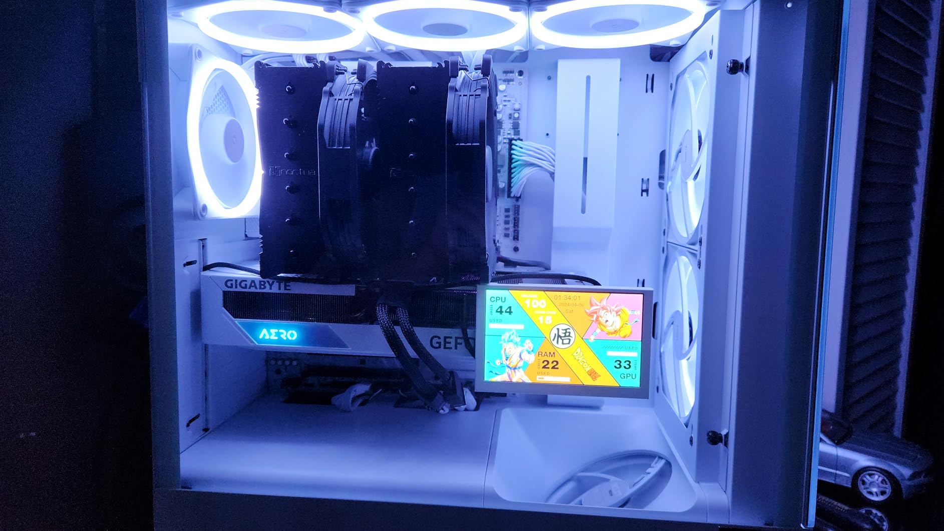 Noctua NH-D15 chromax.Black, Dual-Tower CPU Cooler (140mm, Black) customer photo 1