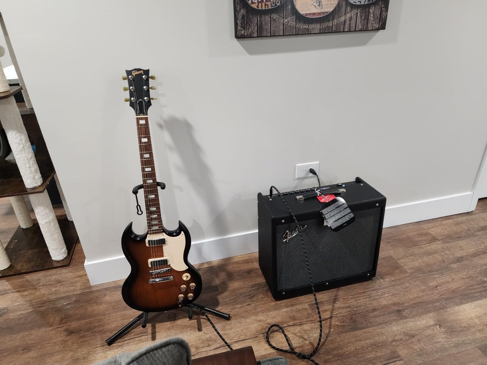 Fender Mustang GTX100 Guitar Amp and 7 Button Footswitch, 100 Watts, with 2-Year Warranty | 12 Celestion Speaker, Bluetooth and Wi-Fi, 200 Presets customer photo 2