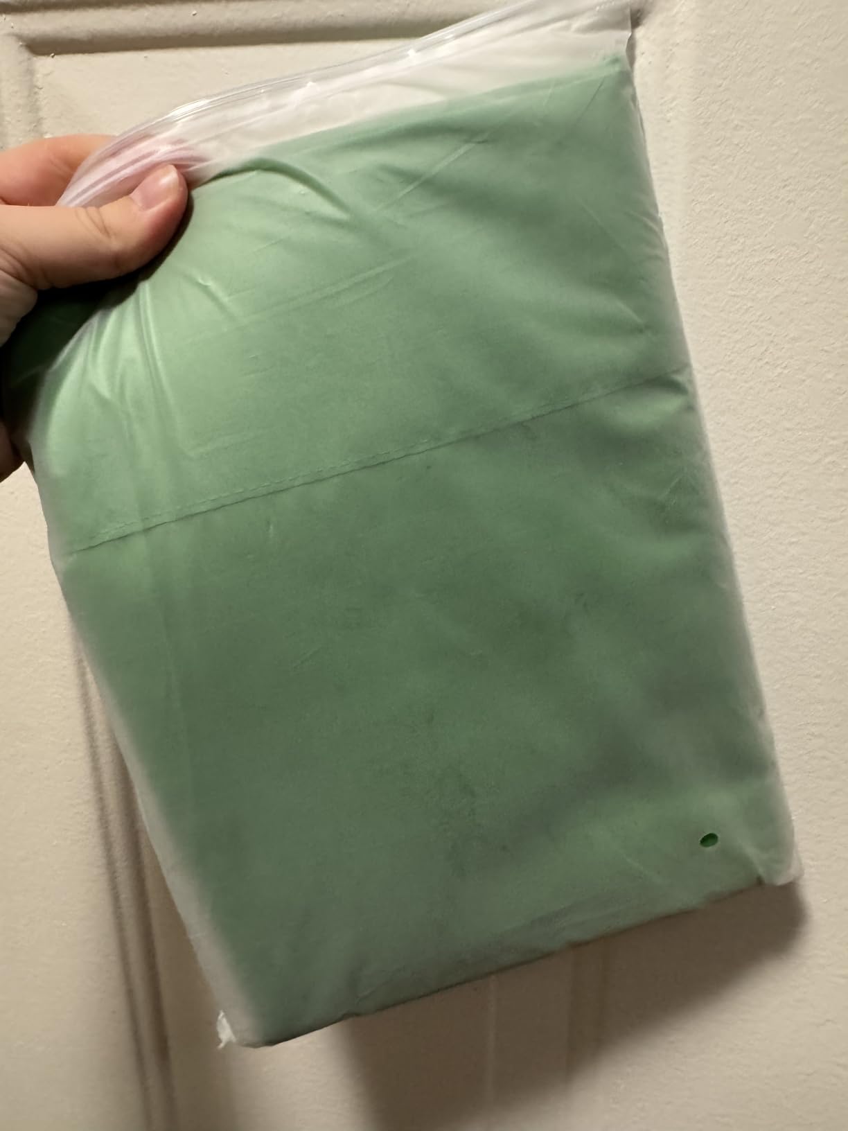 Hemmotop Chromakey Green Screen Backdrop 5x7ft | Pure Green Polyester, Perfect for Streamig YouTube Gaming Zoom, Convenient Rod Pocket, Steam Iron Removes Creases, Washable customer photo 1