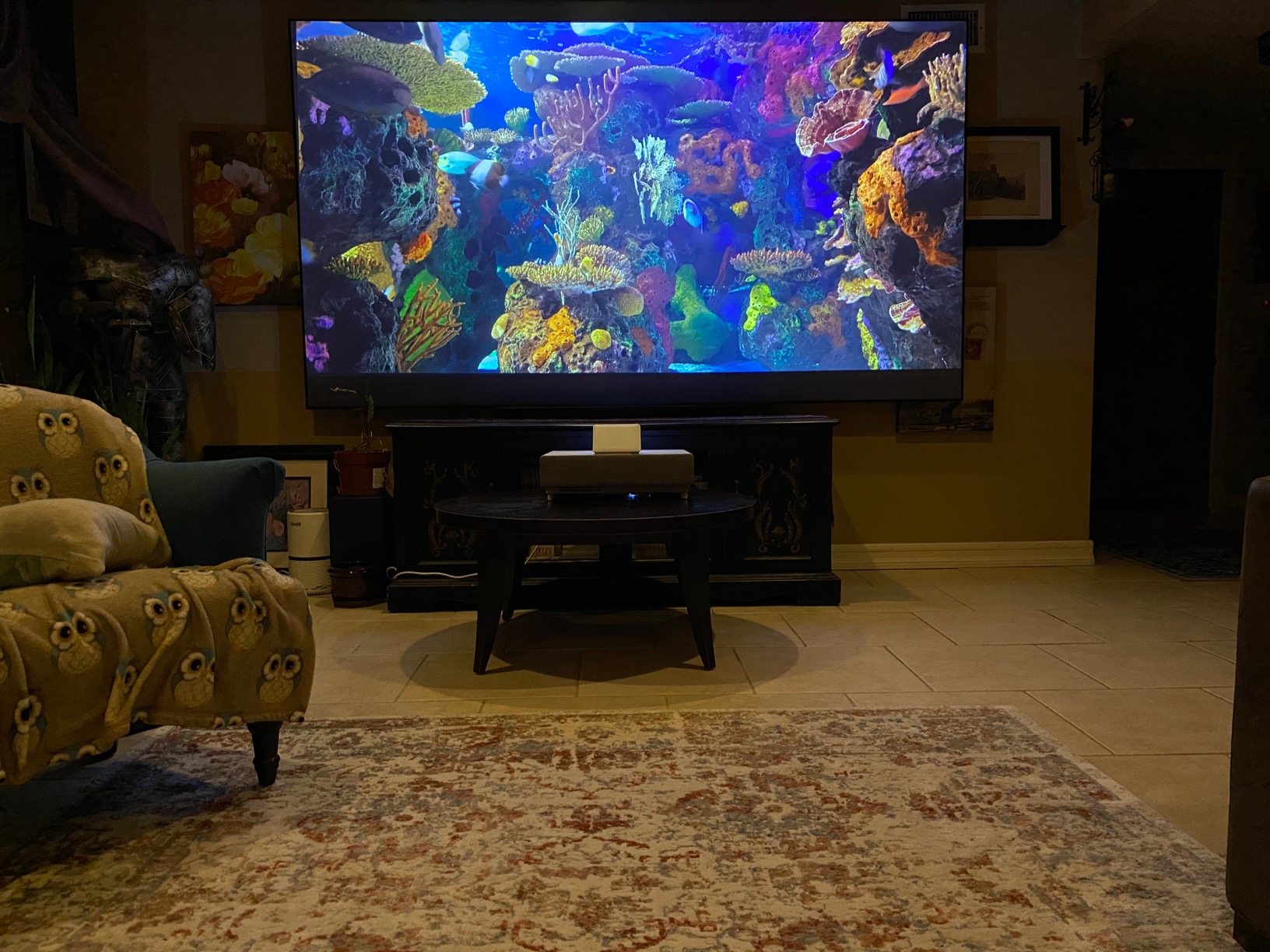 Epson EpiqVision Ultra LS500 Laser Ultra Short Throw Projector, 4000 lumens, 4K PRO-UHD, HDR, Android TV customer photo 1