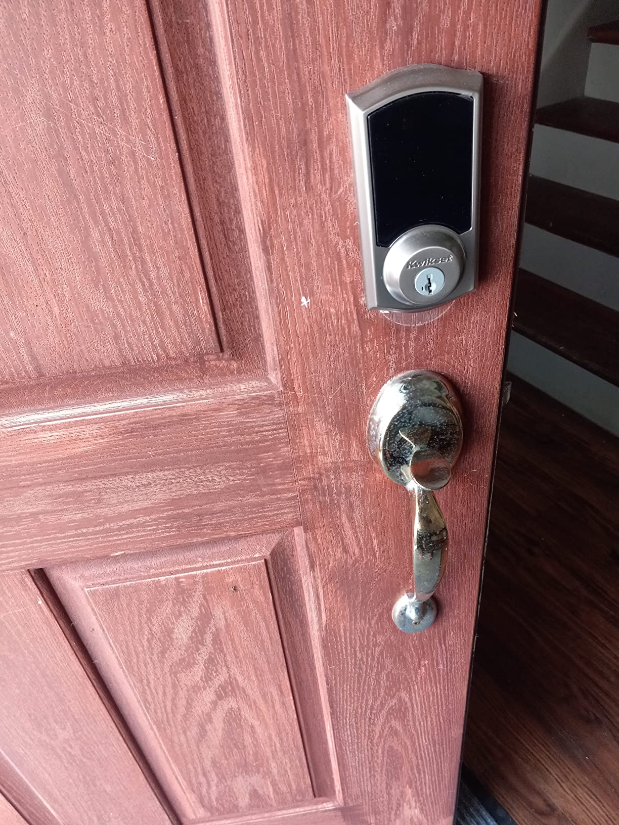 Kwikset 916 Keyless Entry Touchscreen SmartCode Electronic Deadbolt Smart Lock Featuring SmartKey Security and ZigBee 3.0 Technology in Traditional Satin Nickel customer photo 1