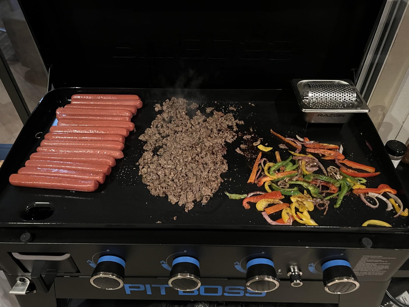 Pit Boss 2-Burner Propane Gas Non-Stick Ceramic Coated Rust-Resistant Portable Lift-Off and Stationary Griddle Grill with Hard Cover, 421-Sq. In. Cooking Space, 26,000 BTU, Black customer photo 1