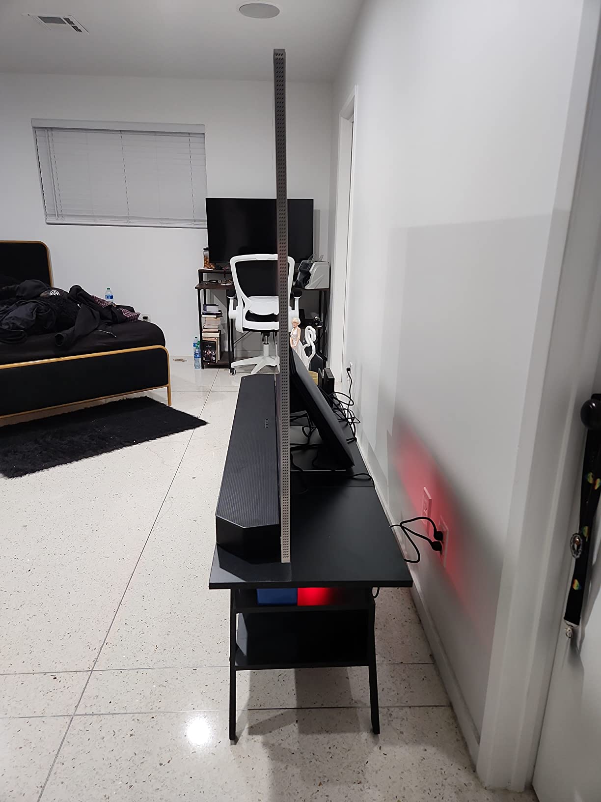 Samsung 75-Inch Class Neo QLED 8K QN900B Series Mini LED Quantum HDR 64x, Infinity Screen, Dolby Atmos, Object Tracking Sound Pro, Smart TV, Bluetooth with Alexa Built-in (QN75QN900BFXZA, 2022 Model) customer photo 1