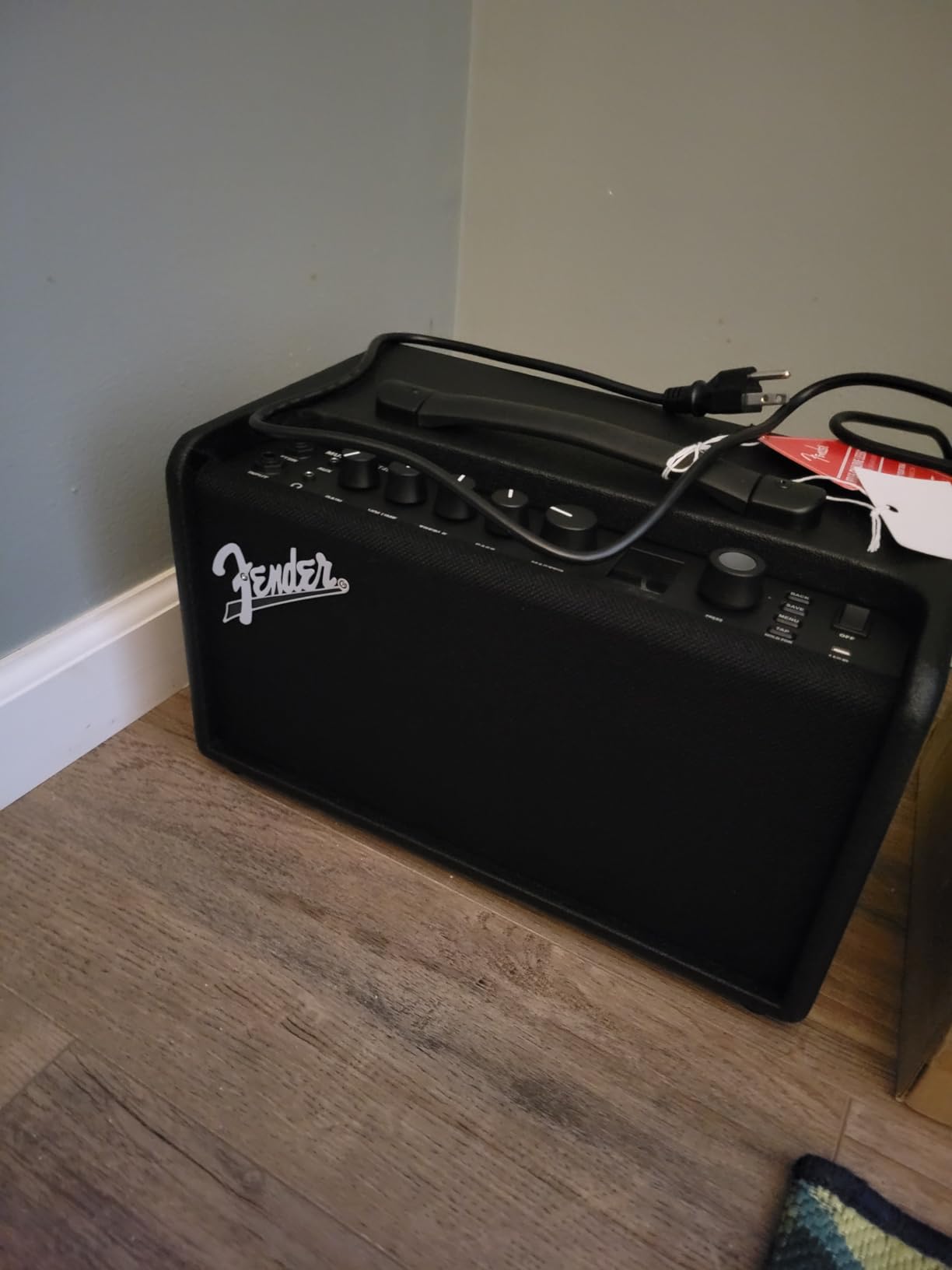 Fender Mustang LT40S Desktop Guitar Amplifier, 40-Watt Stereo Modeling Combo Amp customer photo 1