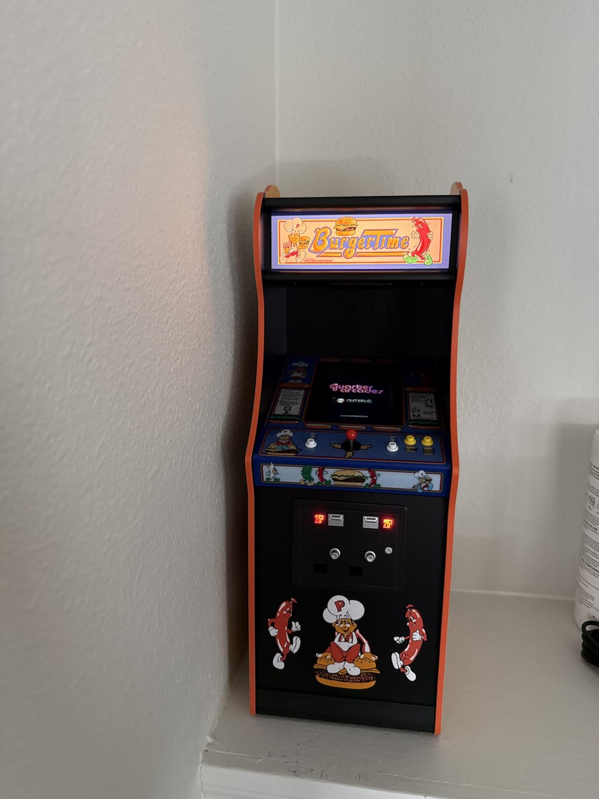 Numskull Quarter Arcades Teenage Mutant Ninja Turtles Collector's Edition Mini Arcade - 1/4 Scale Authentic Wooden Replica, Original ROM, Rechargeable Battery & 3W Speakers for Retro Enthusiasts customer photo 2