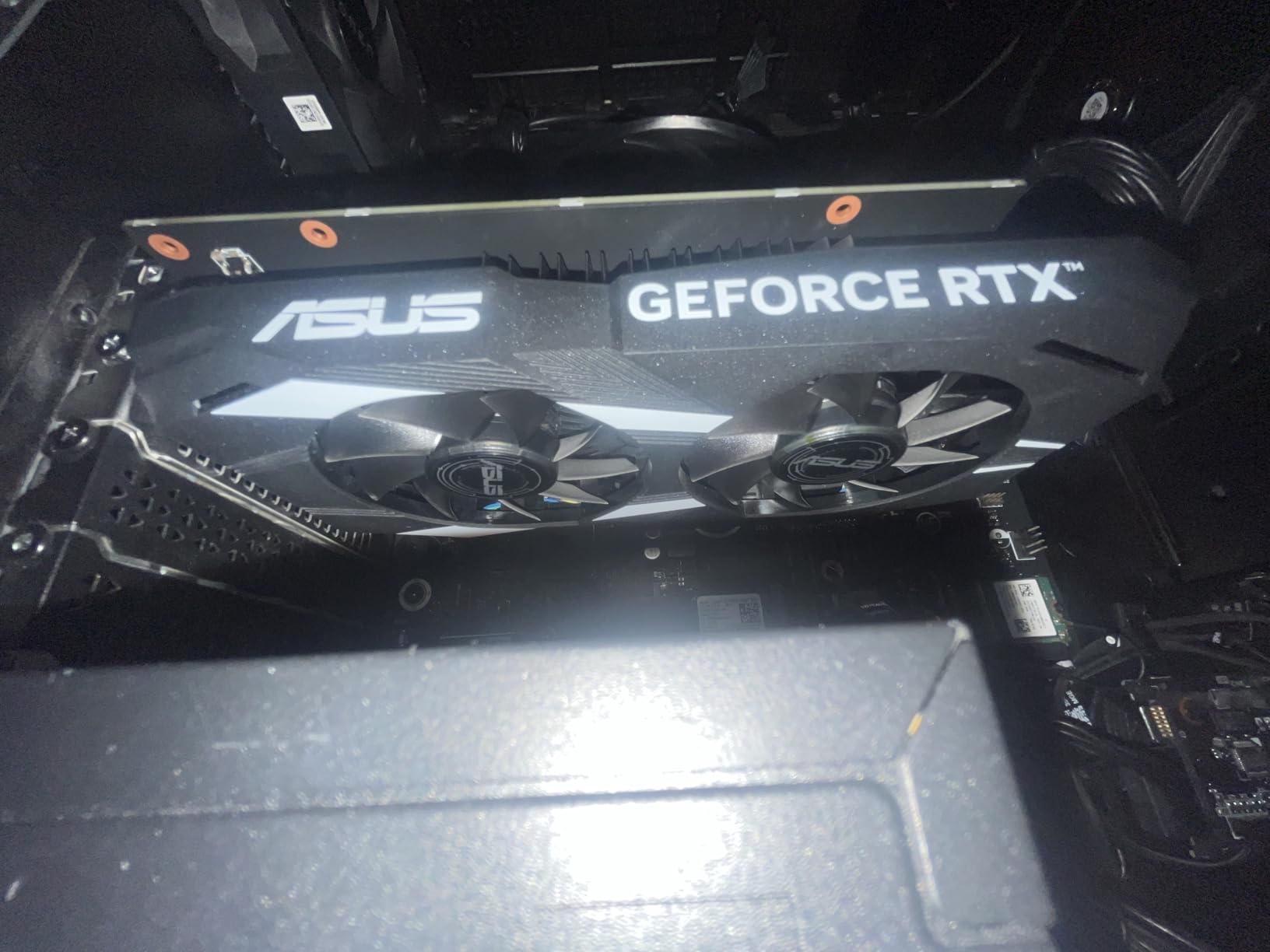 ASUS Dual NVIDIA GeForce RTX 3050 6GB GDDR6 OC Edition Gaming Graphics Card - PCIe 4.0, HDMI 2.1, DisplayPort 1.4a, 2-Slot, Axial-tech Fan, Steel Bracket, 3 Year Warranty customer photo 2