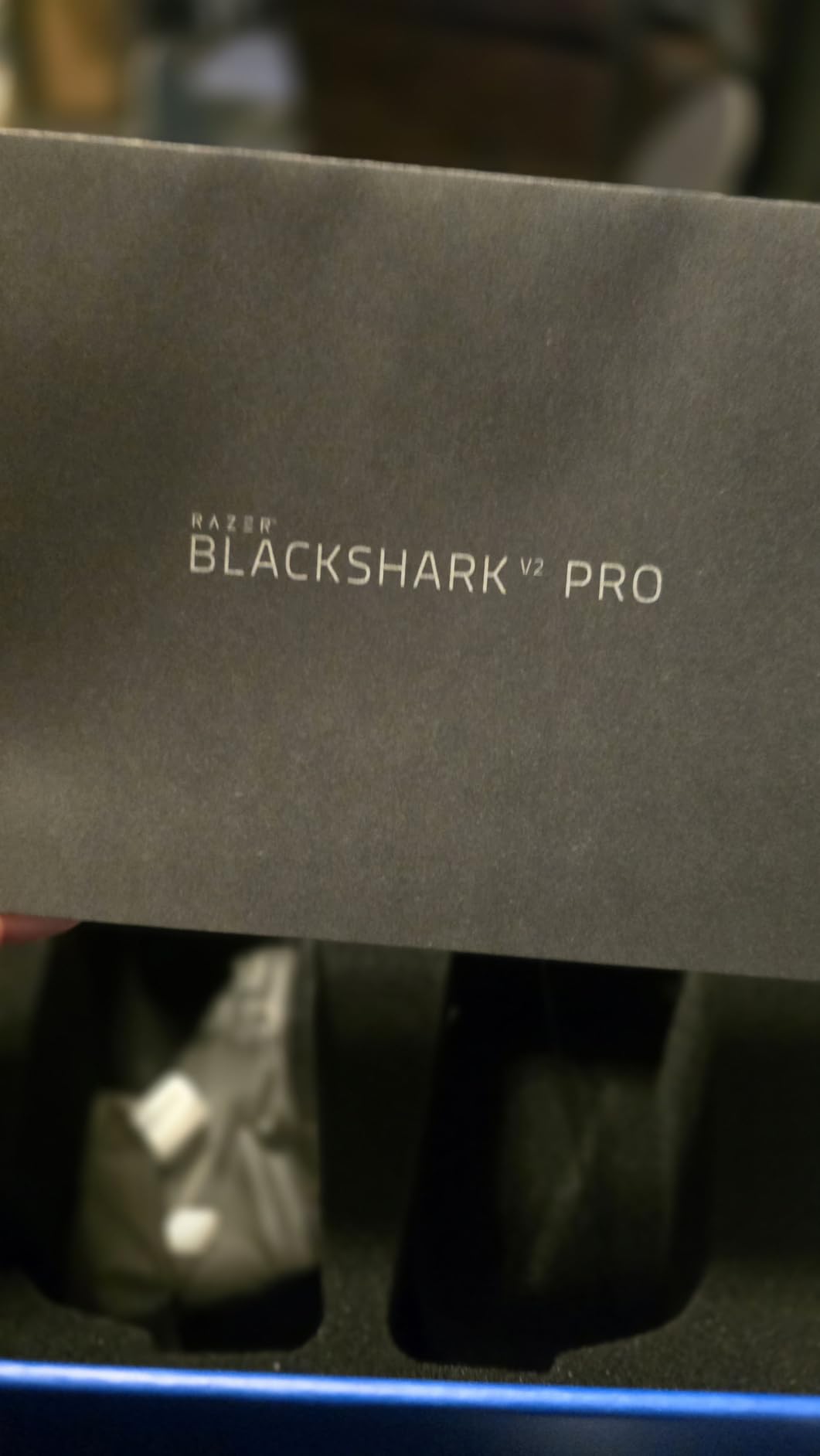 Razer BlackShark V2 Pro Wireless PlayStation Gaming Headset, White | 50mm Drivers, Super Wideband Mic, Noise Isolating Earcups, For PS5, Switch 2, PC, Mac, Bluetooth, USB, 70hr Battery customer photo 1