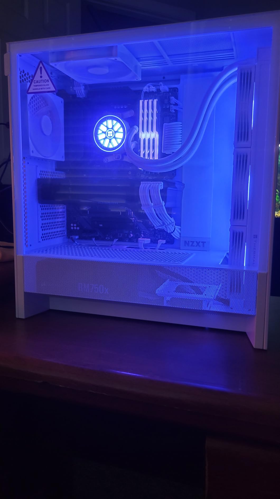 NZXT H5 Flow - Compact ATX Mid-Tower PC Case - Black | Compact mid-tower with 2 included 120mm fans, 360mm front radiator support, and tempered glass customer photo 1