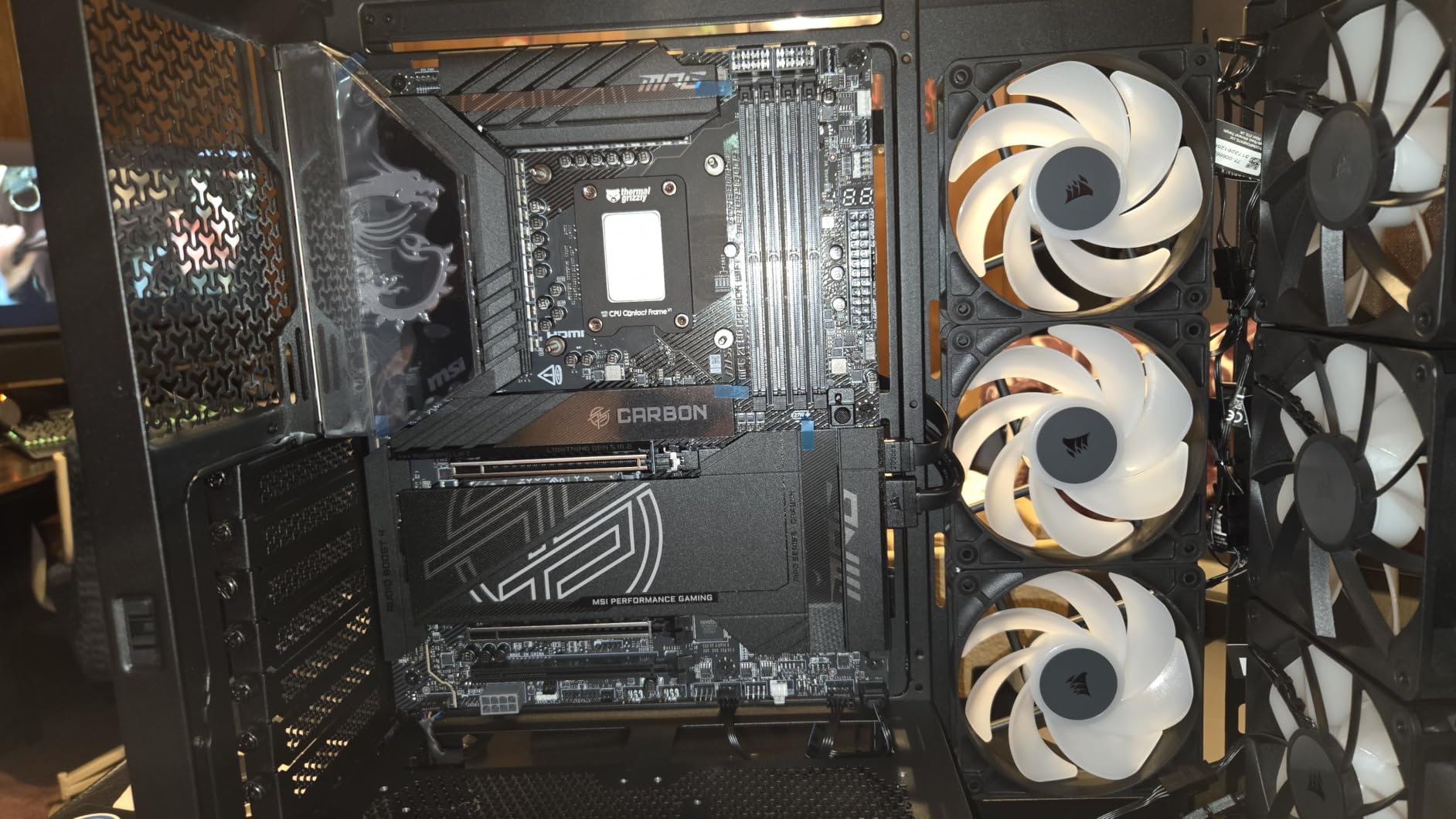 CORSAIR RS120 ARGB 120mm PWM Fans - Daisy-Chain Connection - Low-Noise - Magnetic Dome Bearing - Triple Pack - Black customer photo 1