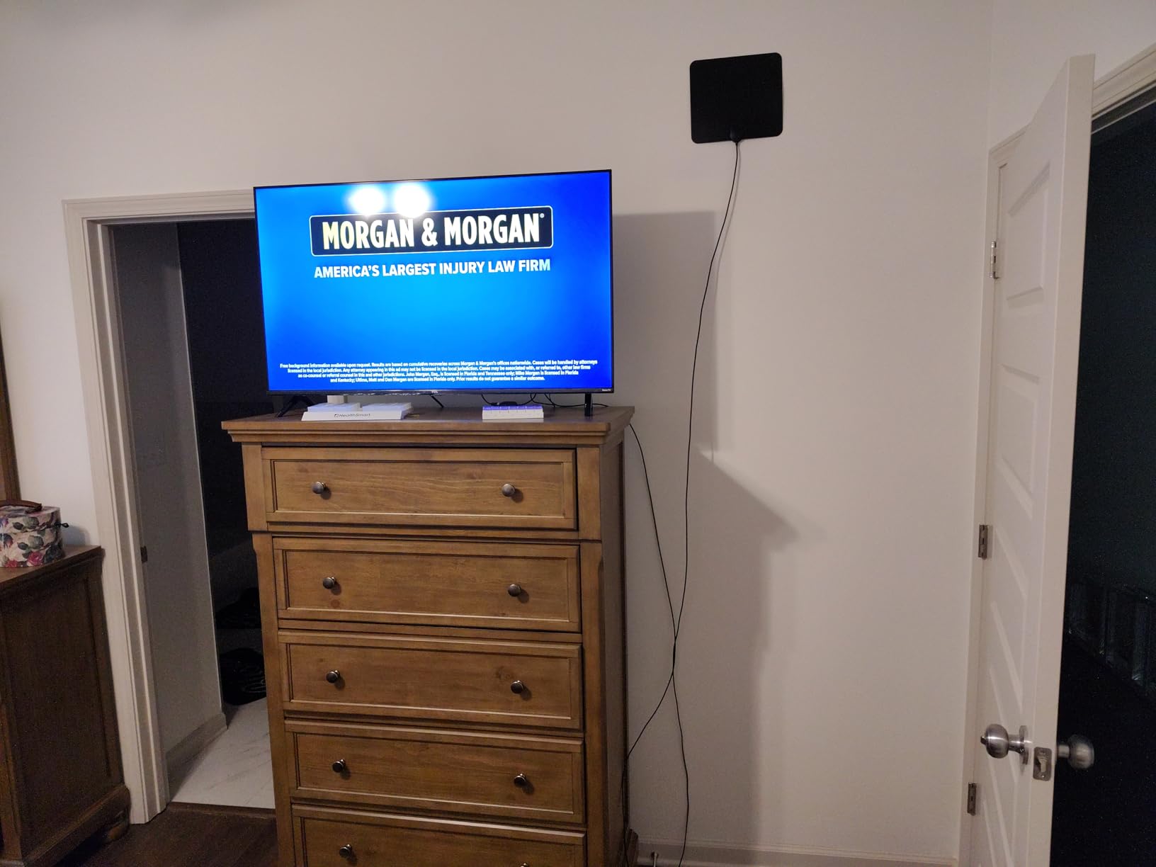 DAANT TV Antenna Indoor Long Range, Supports 4K 1080p Smart TV Signal Reception with 16ft HDTV Coax Cable customer photo 2