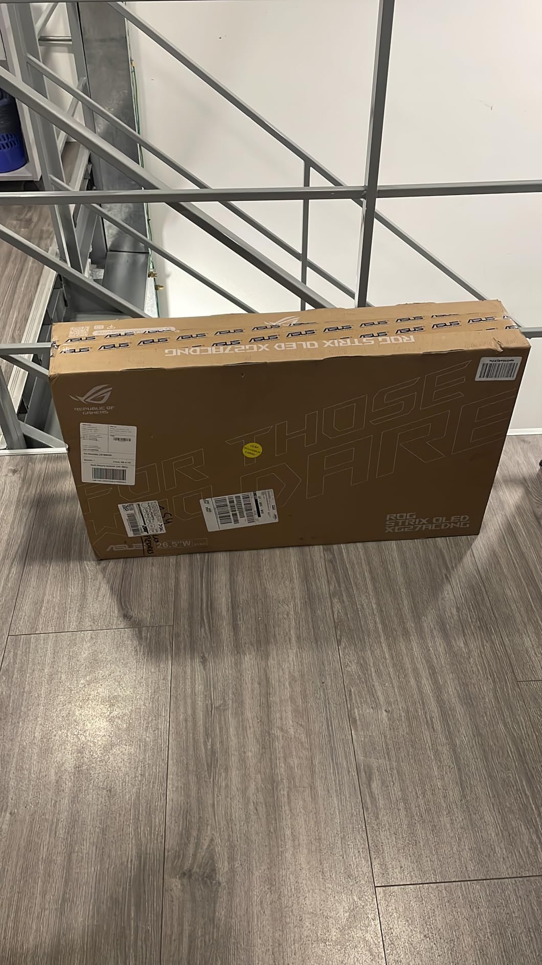 ASUS ROG Strix 26.5 inch 1440P QD-OLED Gaming Monitor (XG27ACDNG) - QHD (2560x1440), 360Hz, 0.03ms, Custom Heatsink, OLED Care+, G-SYNC Compatible, 99% DCI-P3, DisplayWidget, AI Gaming, 3yr Warranty customer photo 1