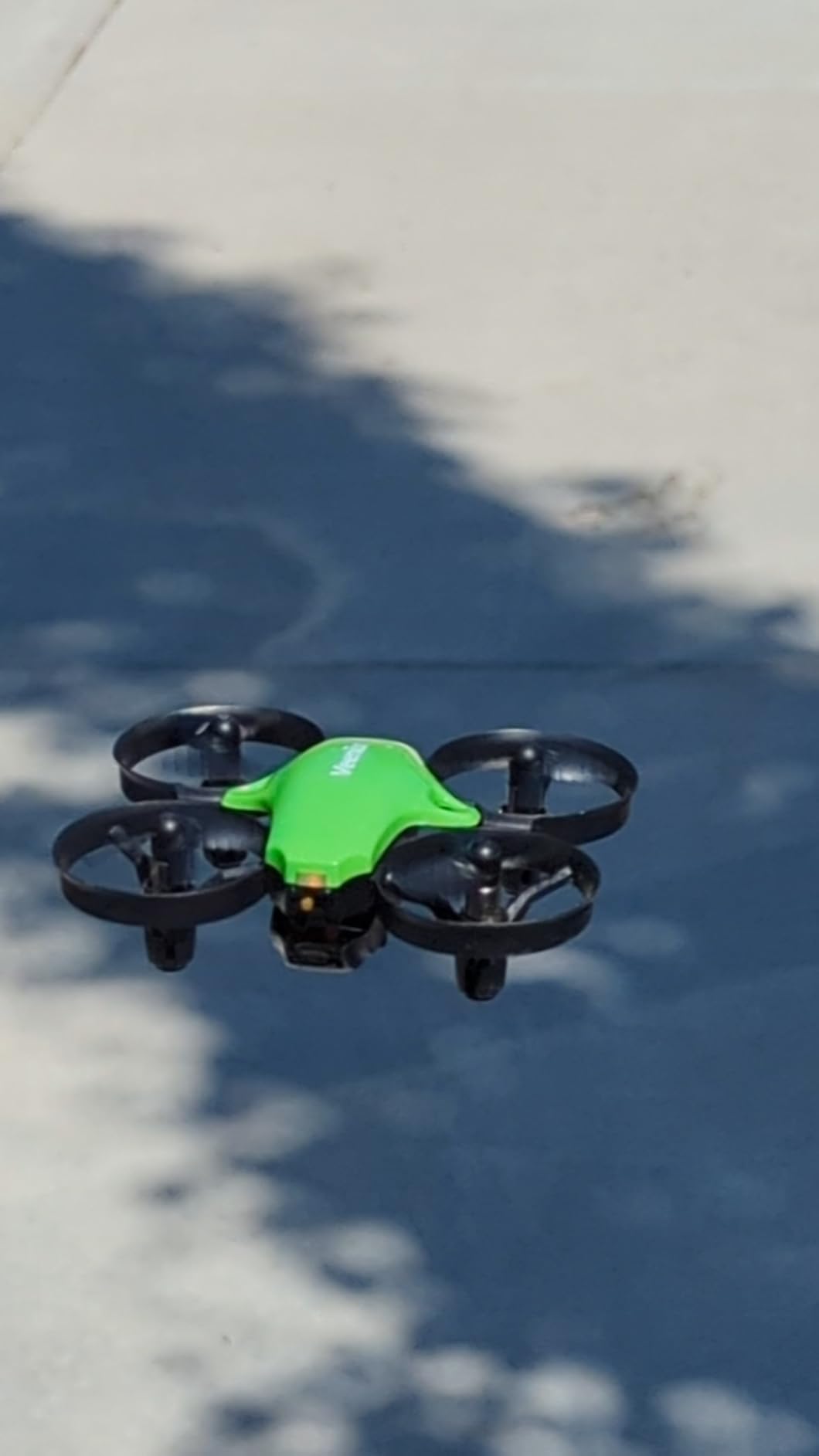 Veeniix V995 Mini Drones for Kids and Beginners, Indoor RC Quadcopter, Small Helicopter Plane with 3D Flips, 360° Rotation, Circle Fly, Auto Hover, Headless Mode and 3 Batteries, Gift for Boys and Girls customer photo 2