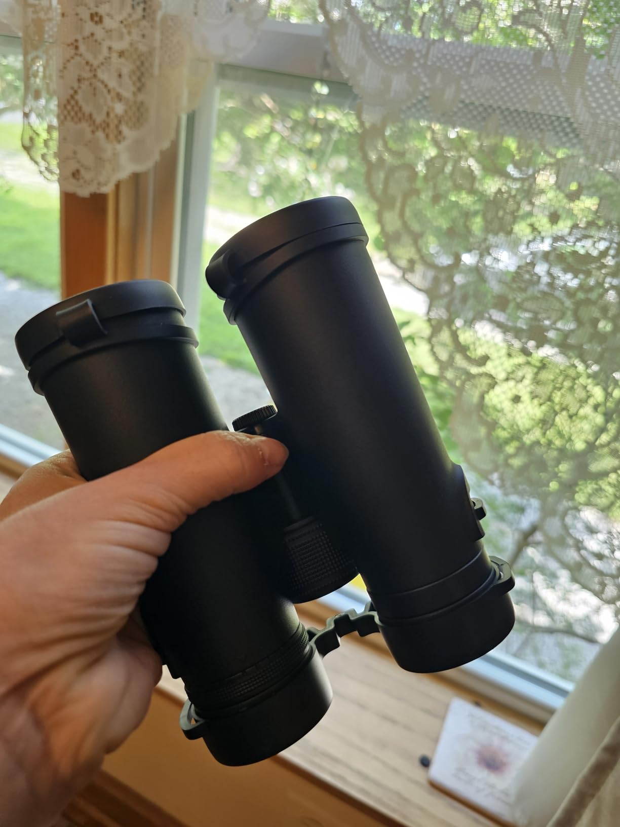 Gosky 8x42 Roof Prism Binoculars for Adults, HD Professional Binoculars for Bird Watching Travel Stargazing Hunting customer photo 2