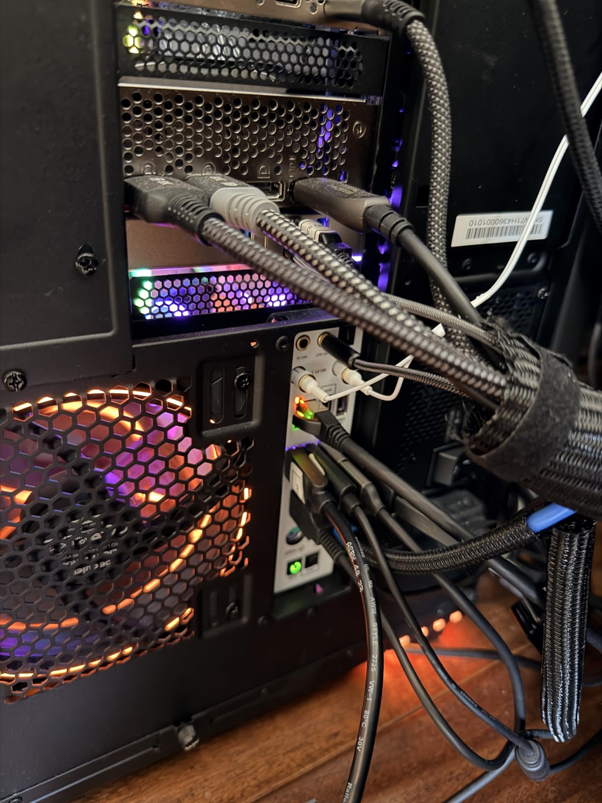 Seasonic Prime TX-1600 Noctua Edition, Ultra-Quiet Fully Modular 1600W 80 Plus Titanium Efficiency ATX 3.1 PC Power Supply (Black/Brown) with US AC Power Cord customer photo 2