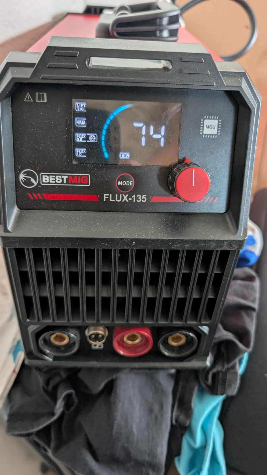 BESTMIG 135A MIG Welder - 3-in-1 Flux Core Welder, MIG/Lift TIG/Stick Welding Machine - Portable IGBT Inverter - 110V with Welder Helmet and Gloves (Red Black, MIG 135A Welder) customer photo 1