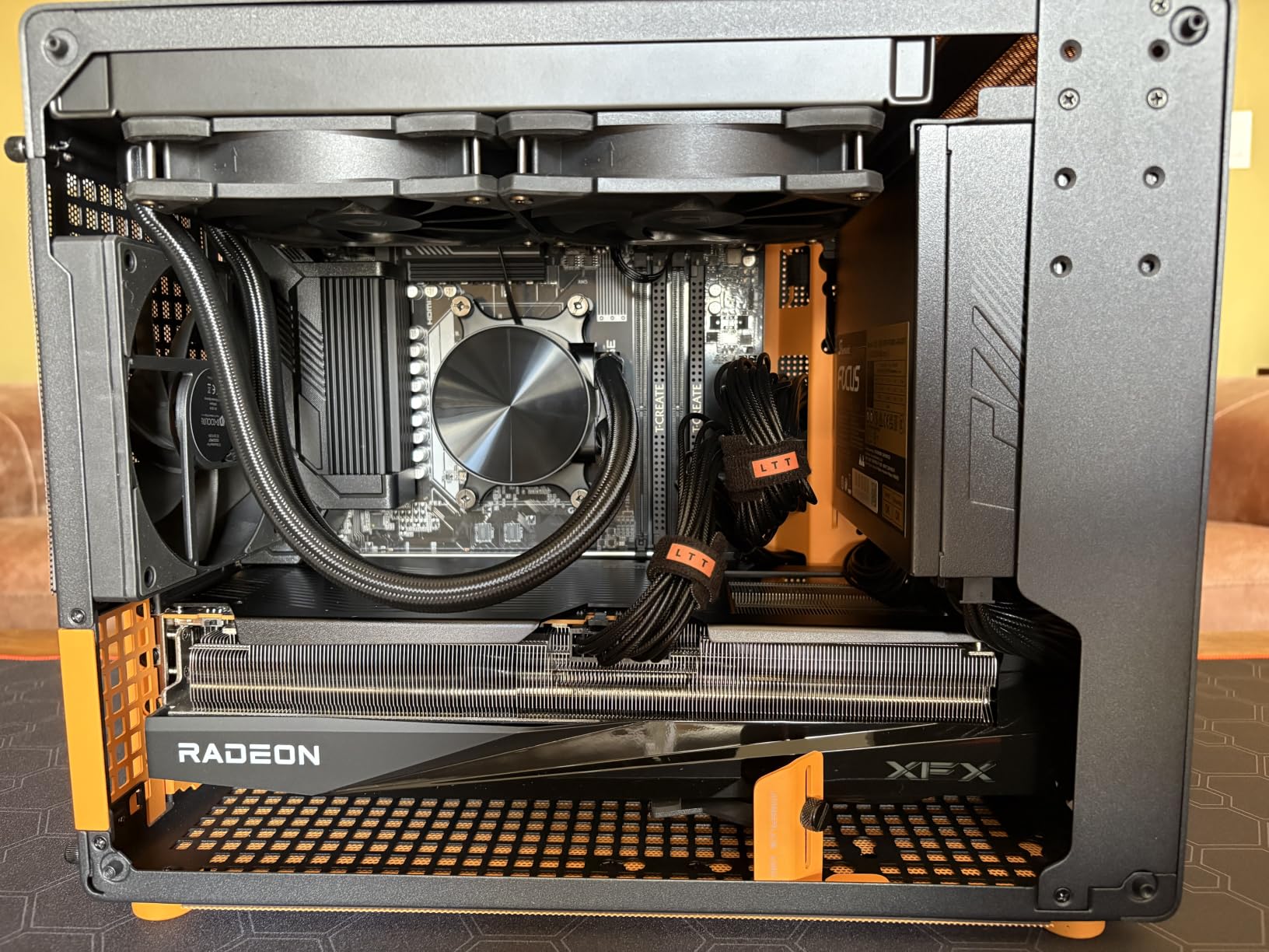 GIGABYTE B850M Gaming X WIFI6E AMD AM5 mATX Motherboard, Support AMD Ryzen 9000/8000/7000 Series, DDR5, 10+2+2 Power Phase, 2X M.2, PCIe 5.0, USB-C, WIFI6E, 2.5GbE LAN, EZ-Latch, 5-Year Warranty customer photo 1