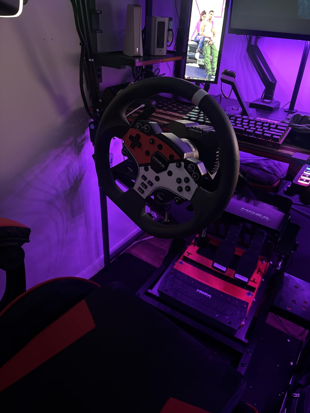 MOZA R3 Racing Simulator 4PCS Wheel & Pedals bundle for PC: R3 Direct Drive Base, ES Lite Steering Wheel, SR-P Lite Pedals and Table Clamp, Black customer photo 1