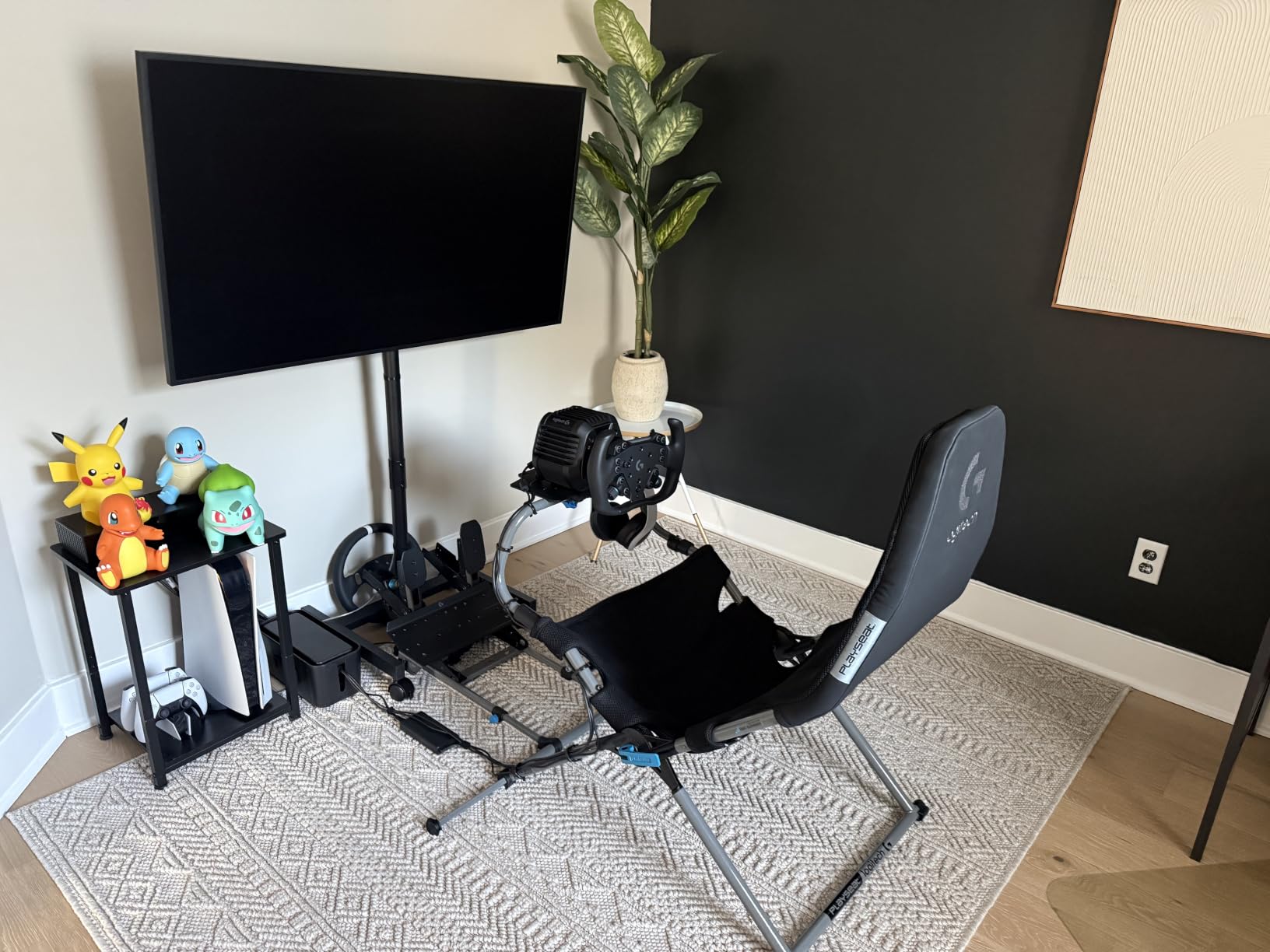 Logitech G RS50 Racing Wheel, Hub, and Base for PS5/PS4/PC: 8 Nm Direct Drive, 11 inch Wheel, 13 Buttons, Adjustable Paddle Shifters, TRUEFORCE Force Feedback Integration with Major Titles - Black customer photo 1