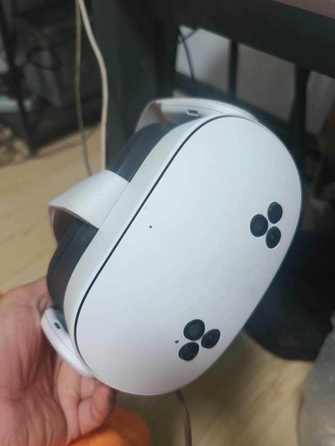 Quest 3S 128GB | VR Without Wires - Gorilla Tag Cardboard Monkenaut Bundle - Amazon Exclusive - Access to 100+ Games with a 3-Month Trial of Meta Horizon+ Included customer photo 1