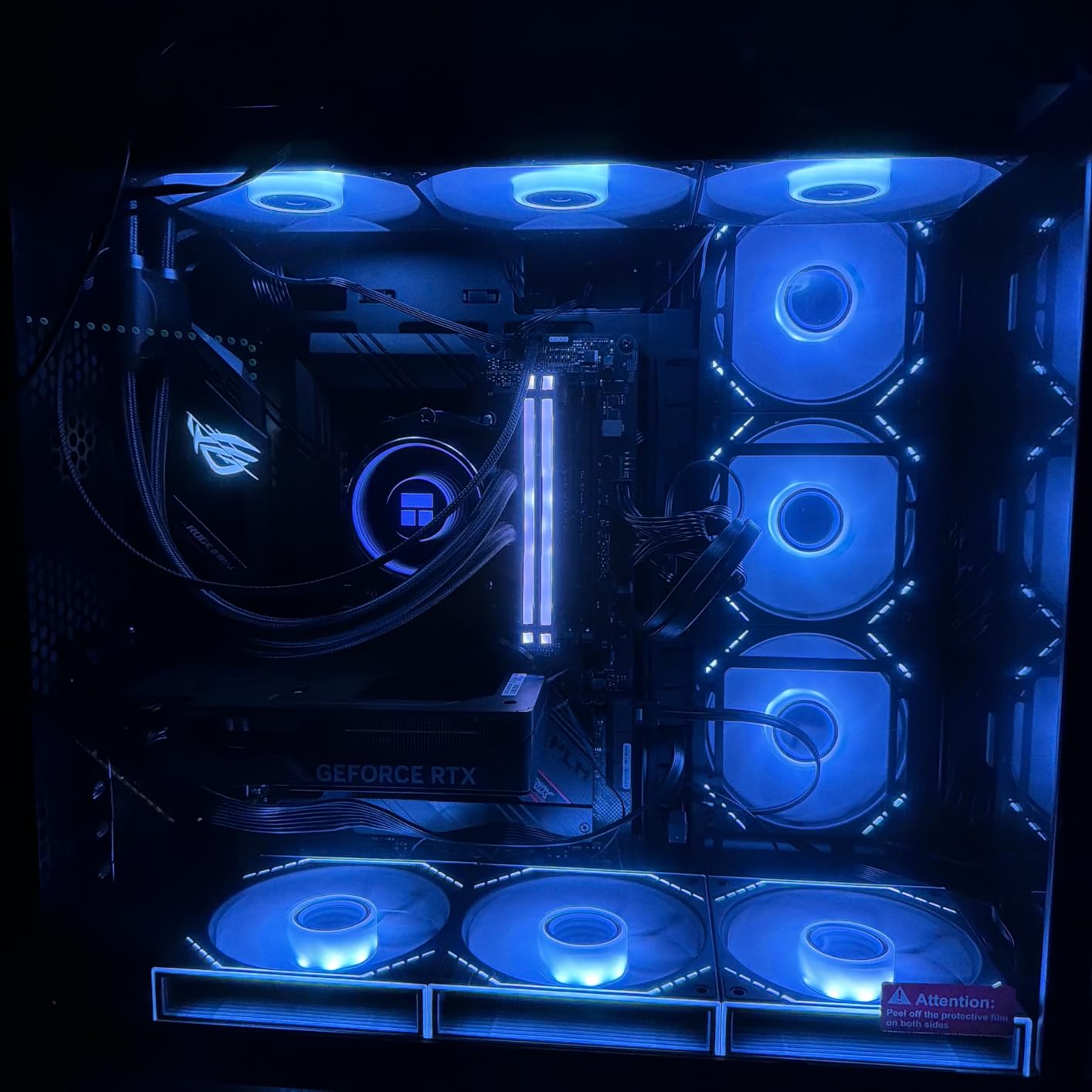 GIGABYTE GeForce RTX 5060 WINDFORCE OC 8G Graphics Card, 8GB 128-bit GDDR7, PCIe 5.0, WINDFORCE Cooling System, GV-N5060WF2OC-8GD Video Card customer photo 1