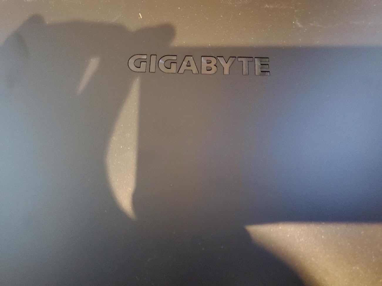 GIGABYTE Gaming A16 Gaming Laptop 165Hz 1920x1200 WUXGA NVIDIA GeForce RTX 5060 Intel i7-13620H 1TB SSD with 16GB DDR5 RAM Windows 11 Home Gaming A16 CVHI3US894SH customer photo 1