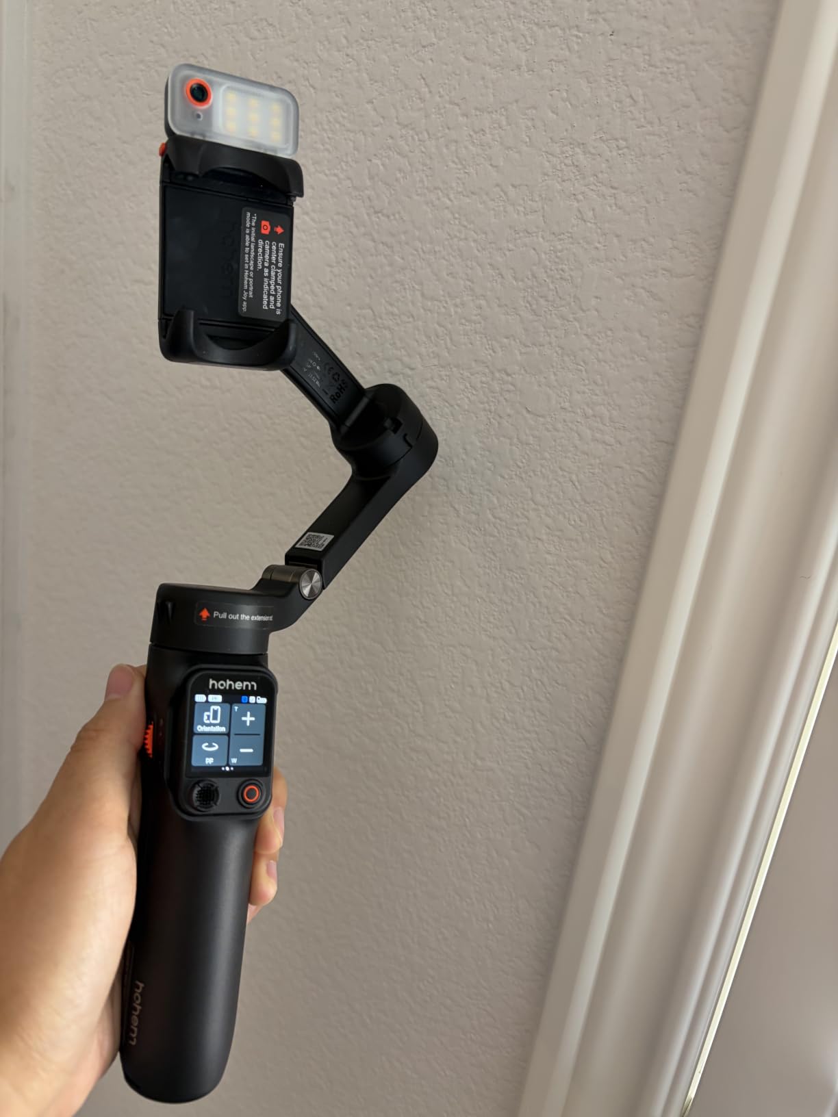 hohem iSteady V3 Ultra Gimbal Stabilizer for iPhone, Phone Gimbal with AI Auto Tracking, Detachable Touchscreen Remote, Built-in Extension Rod, Tripod, Fill Light, for Vlog, Travel, Pet, Fitness customer photo 2