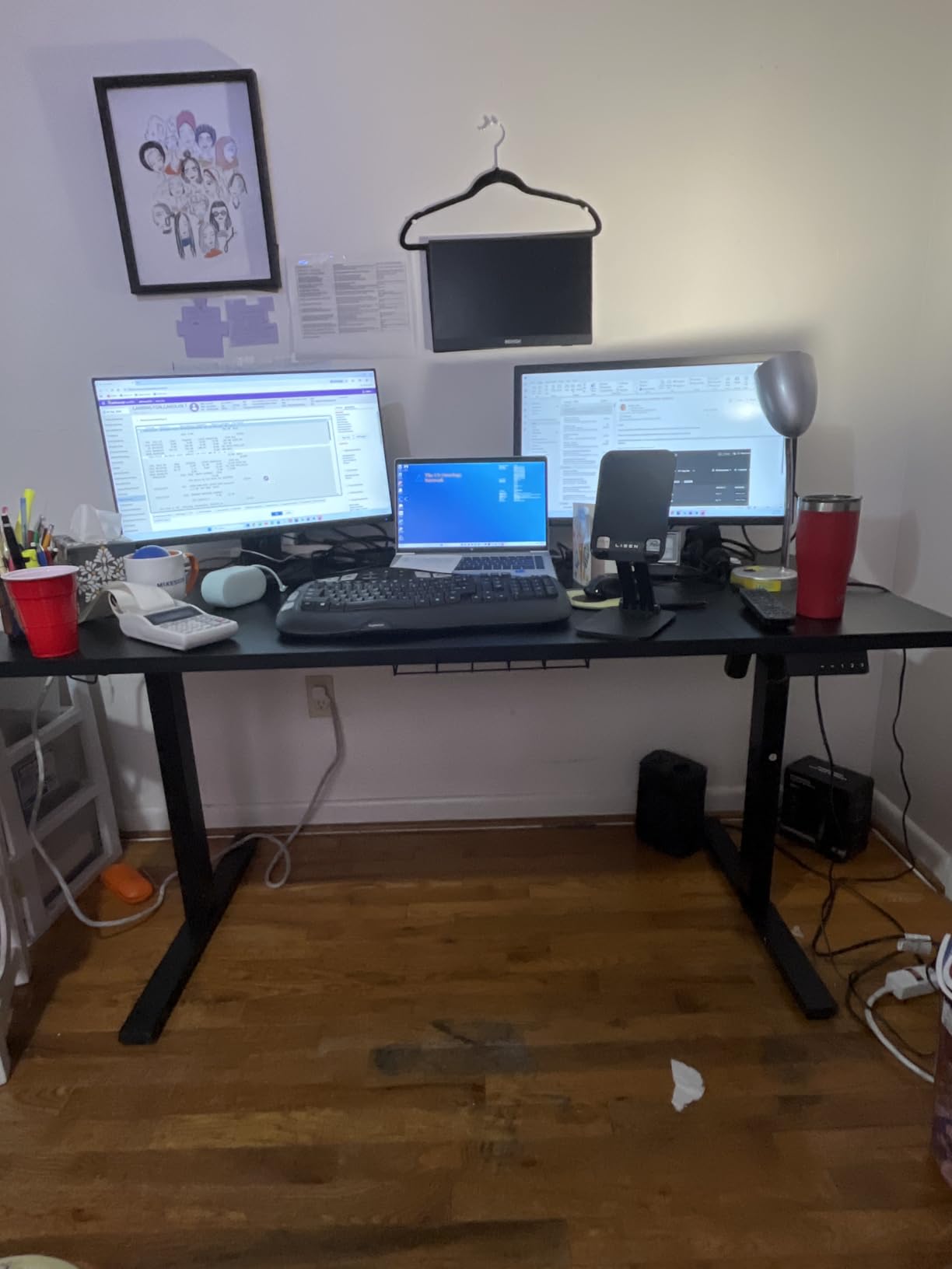 SIAGO Electric Standing Desk Adjustable - 60x28 Inch Sit Stand Desk with 1 Inch Thick Tabletop, Double Beam Frame, 3 Memory Height Adjustment, Cable Management for Home Office customer photo 1