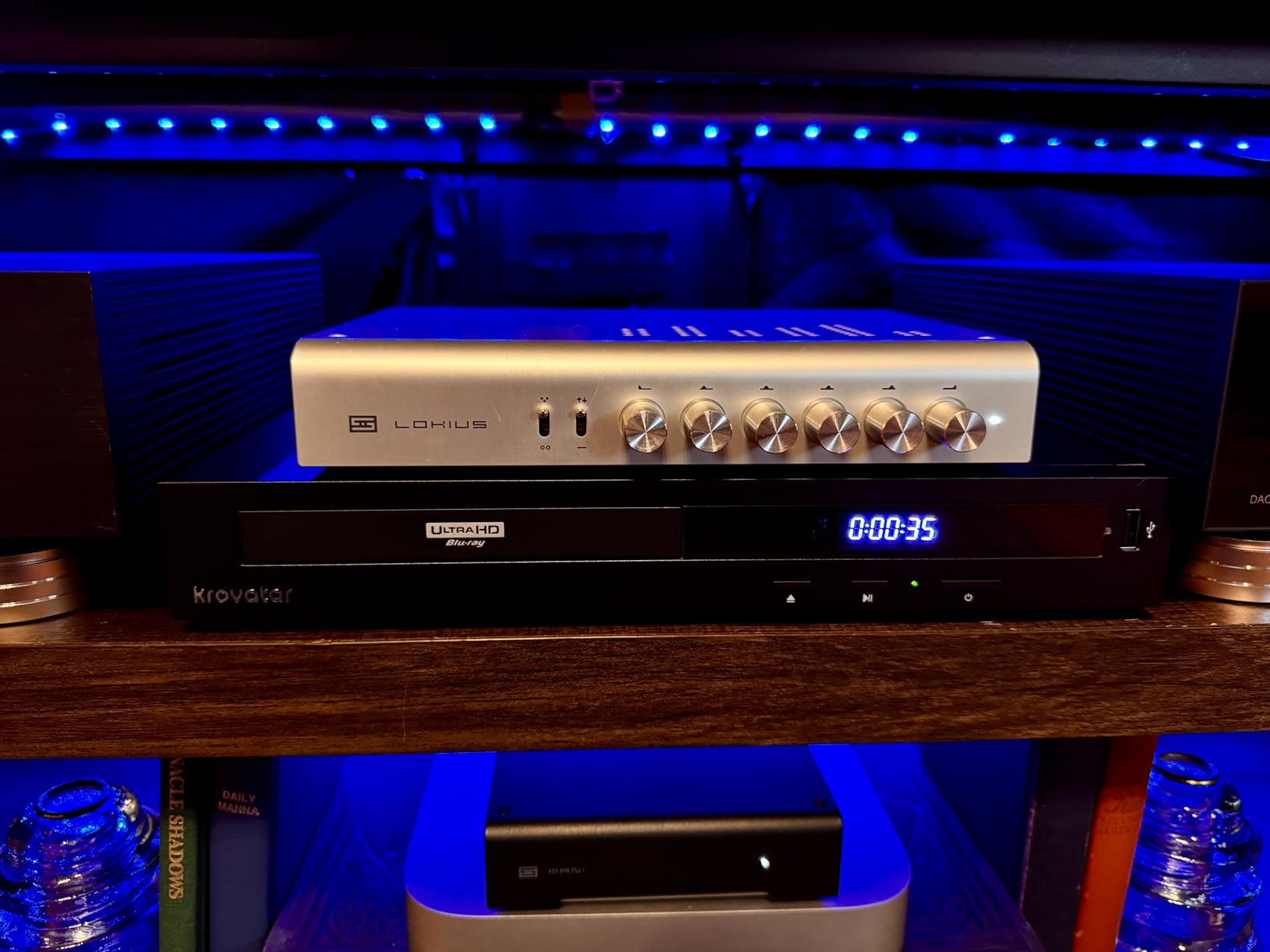 Krovatar 4K UHD Blu-ray Disc Player with Bluetooth Function | Support Blu-ray,3D,4K upscaling,UHD,SACD,DVD,CD,Multi-Format Media Playback,HDMI Cable Included customer photo 1