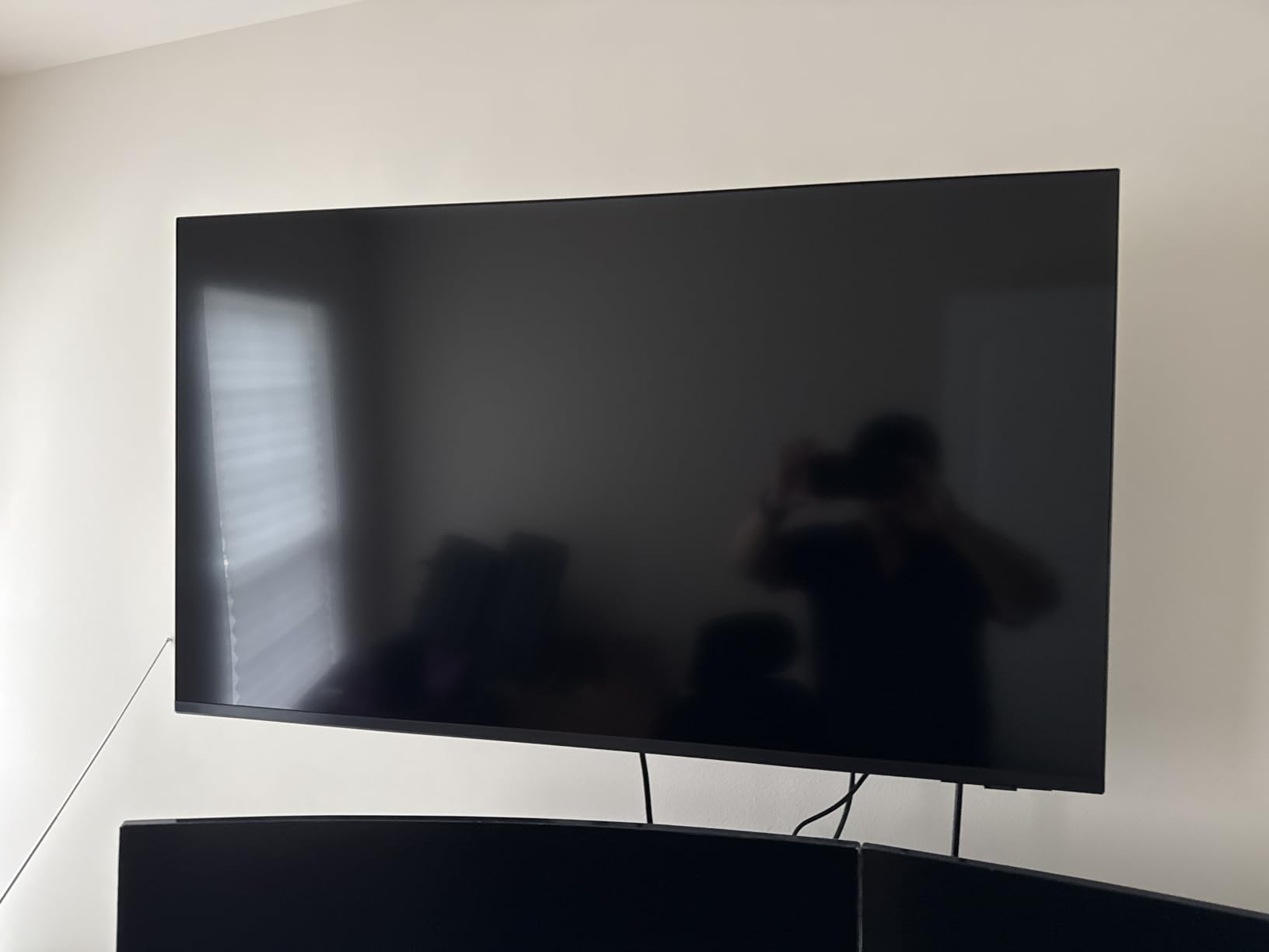 Samsung 65-Inch Class Crystal UHD U8000H Series Samsung Vision AI Smart TV (2026 Model, 65U8000H) customer photo 1