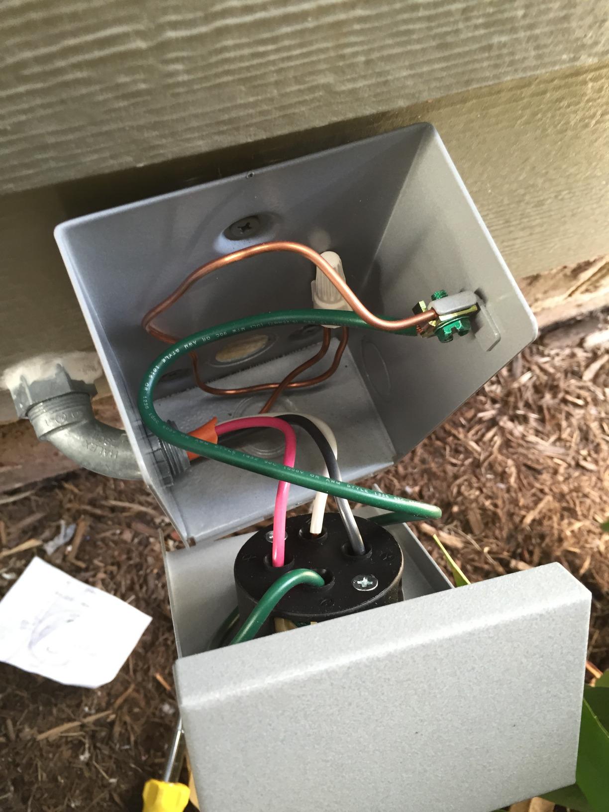 Reliance Controls Corporation 31406CWK 30 Amp 6-Circuit Pro/Tran Transfer Switch Kit for Generators (7500 Watts) customer photo 1