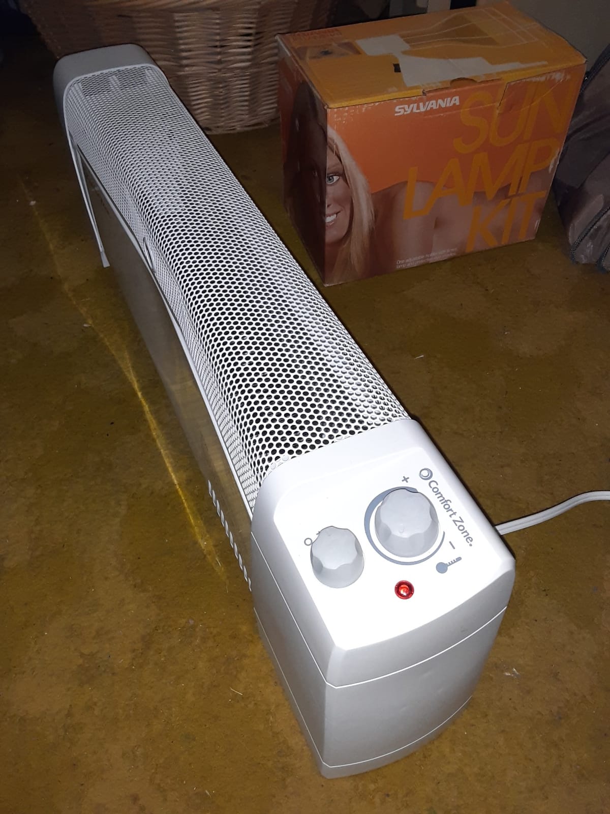 Comfort Zone Electric Baseboard Space Heater with Adjustable Thermostat, Dent-Proof End Panels, Overheat Protection, Tip-Over Switch, & Stay-Cool Body, Ideal for Home, Bedroom, & Office, 1,500W, CZ600 customer photo 1