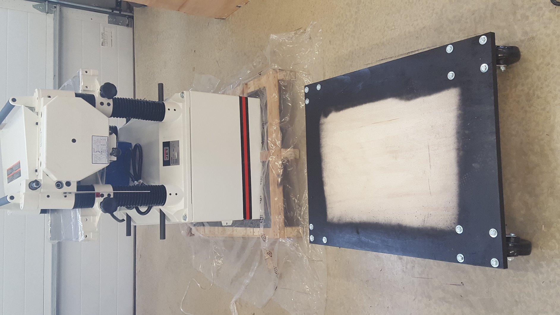 JET 20-Inch Planer, Helical Cutterhead, 5 HP, 230V 1Ph customer photo 2