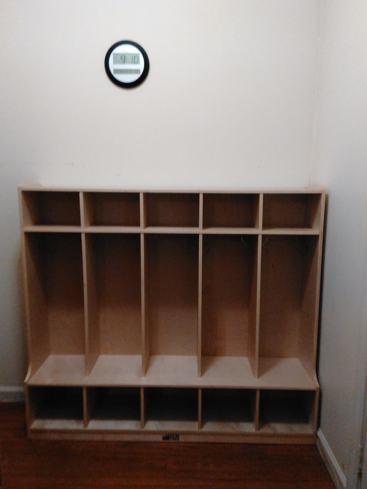 ECR4Kids 5-Section Coat Locker with Bench and Cubby Storage, Classroom Furniture, Natural customer photo 2
