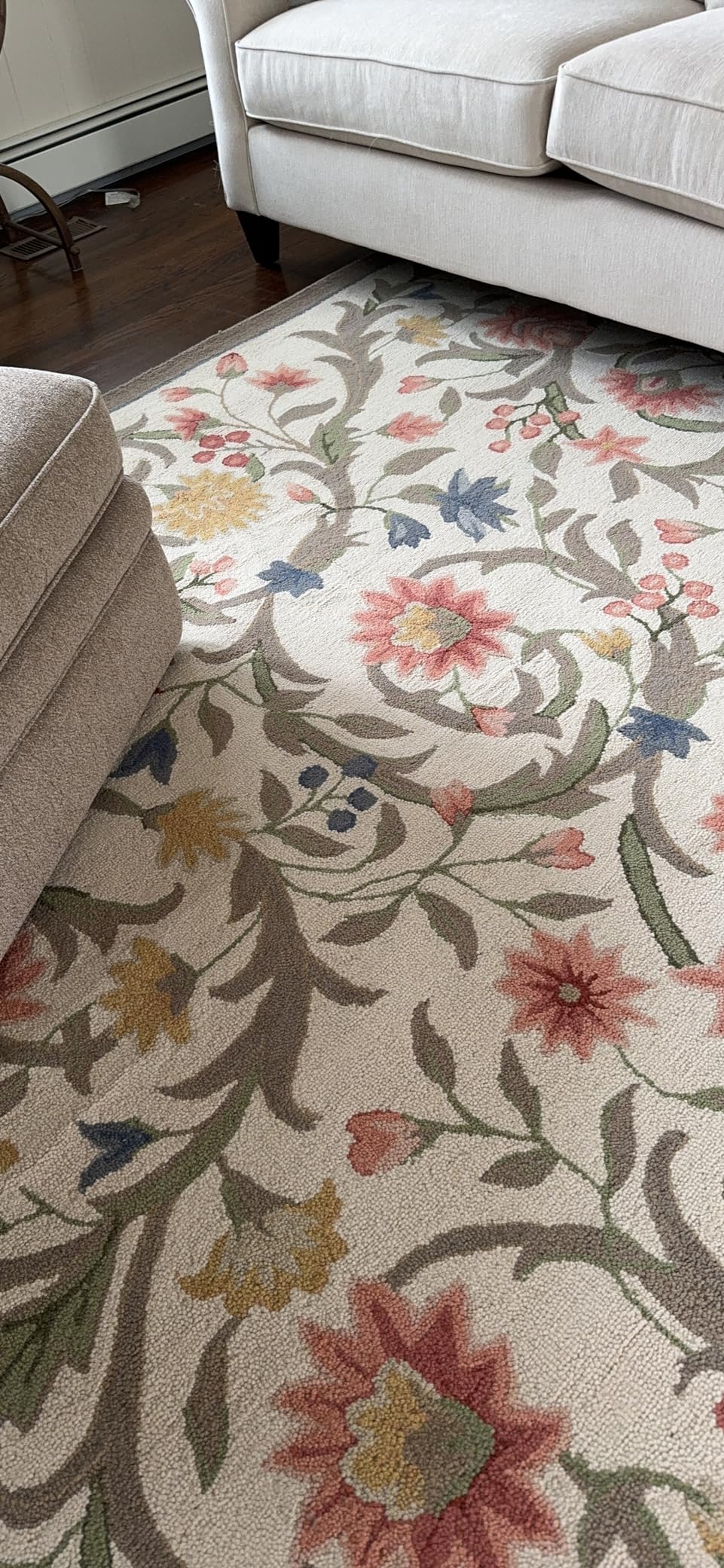 SAFAVIEH Area Rug 8x10 - Chelsea Collection - Ivory, Hand-Hooked Wool, French Country Design, Ideal for Living Room, Bedroom, Office, Dining Space (HK248A) customer photo 1