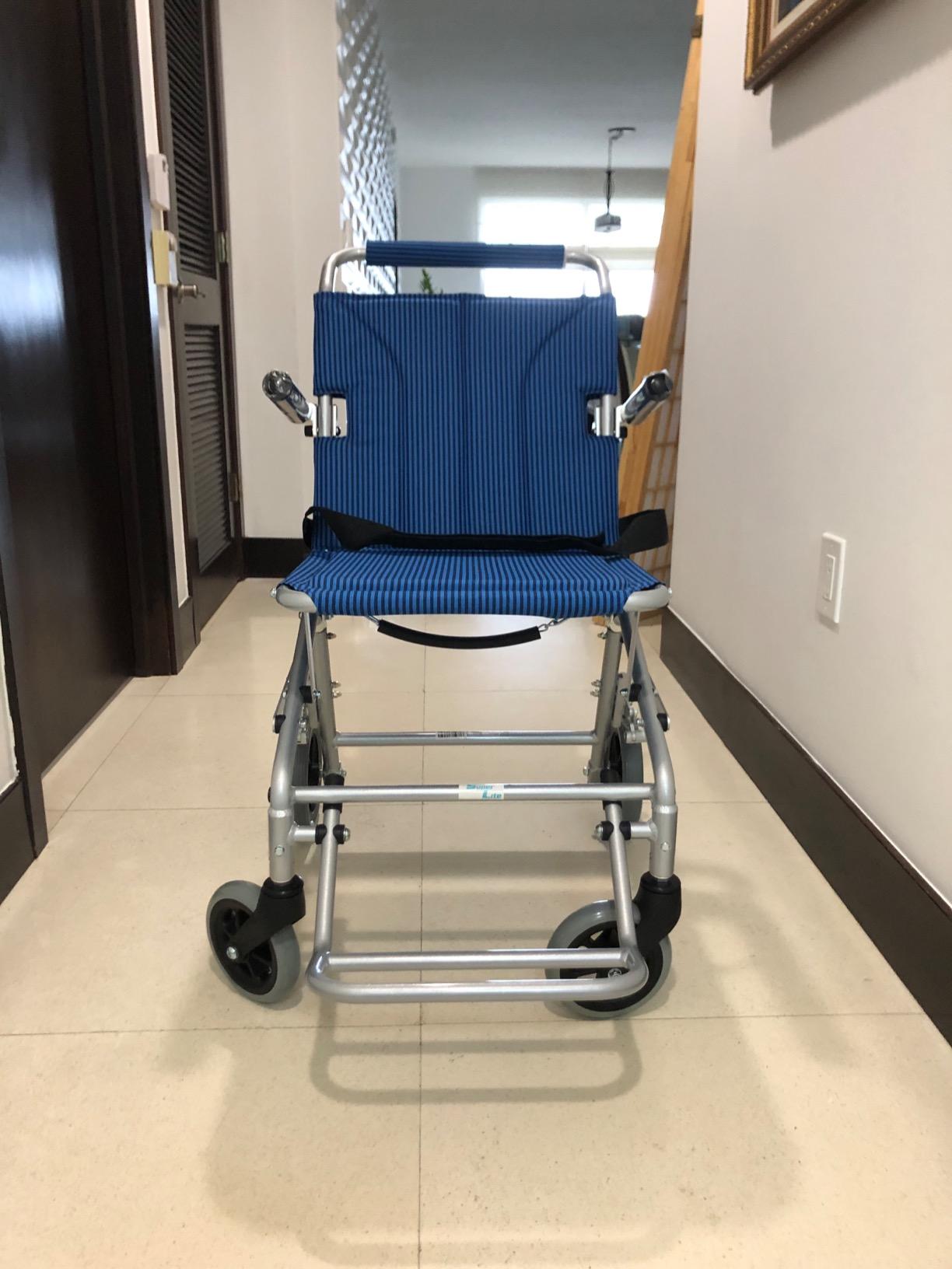 Drive Medical Lightweight Folding Transport Wheelchair with Carry Bag | Lightweight Folding Transport Wheelchair Includes Carry Bag and Flip-Back Arms for Easy Storage and Transport customer photo 2