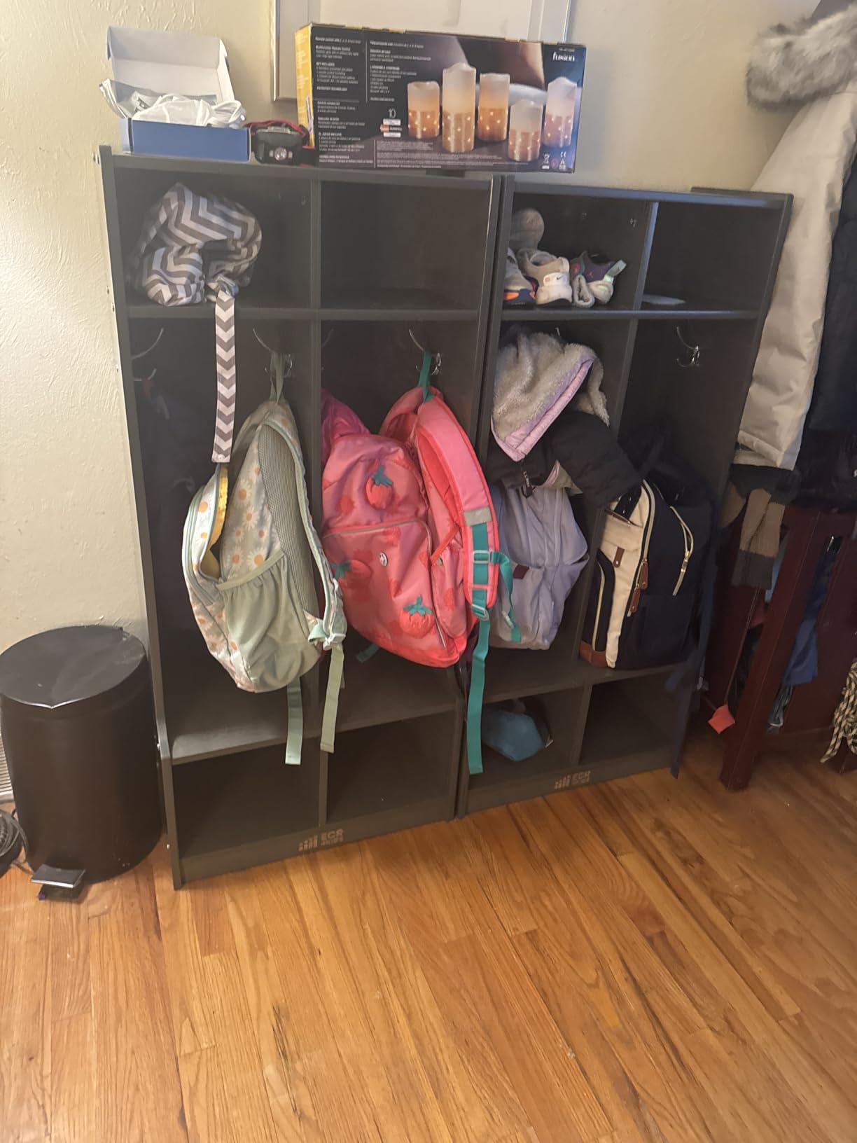 ECR4Kids 2-Section Coat Locker with Bench and Cubby Storage, Classroom Furniture, Natural customer photo 2