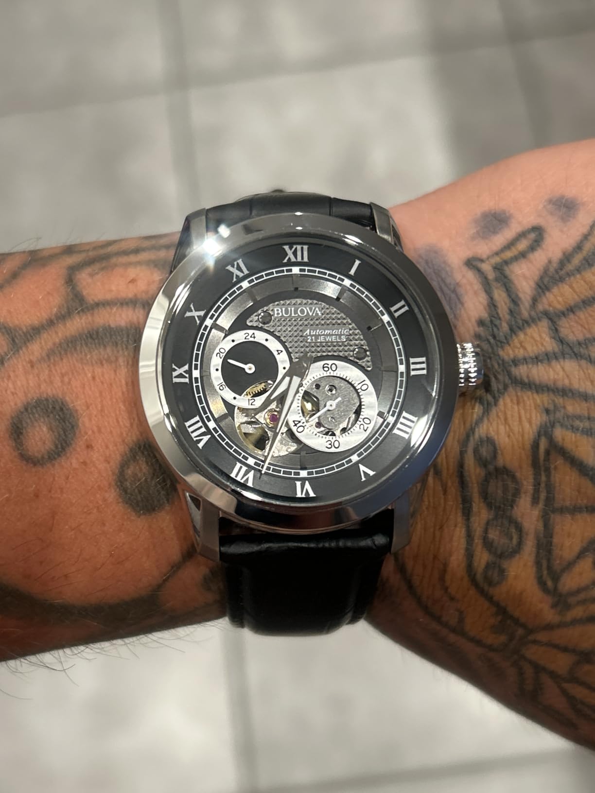 Bulova Men's Classic Sutton 4-Hand Automatic Watch, 24-Hour Sub Dial, Open Aperture, Self-Winding, Exhibition Caseback, Double Curved Mineral Crystal, Luminous Hands, 42mm customer photo 2