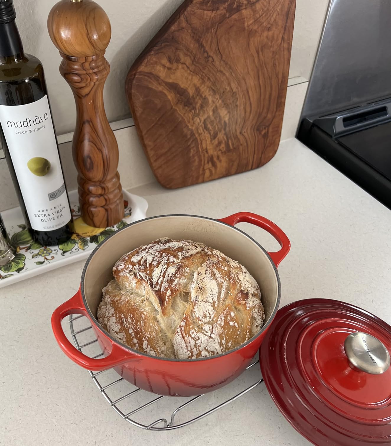 Le Creuset Enameled Cast Iron Signature Round Dutch Oven, 7.25 qt., Cerise customer photo 1