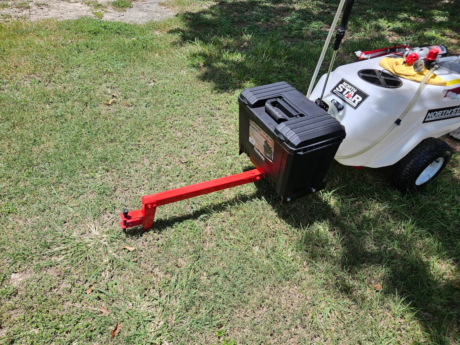 NorthStar Tow-Behind Trailer Boom Broadcast and Spot Sprayer, 21-Gallon Tank, 2.2 GPM, 12V DC, 70 PSI, Spring-Loaded Breakaway Boom, NSQ Series On-Demand Pump, Model 282780 customer photo 2