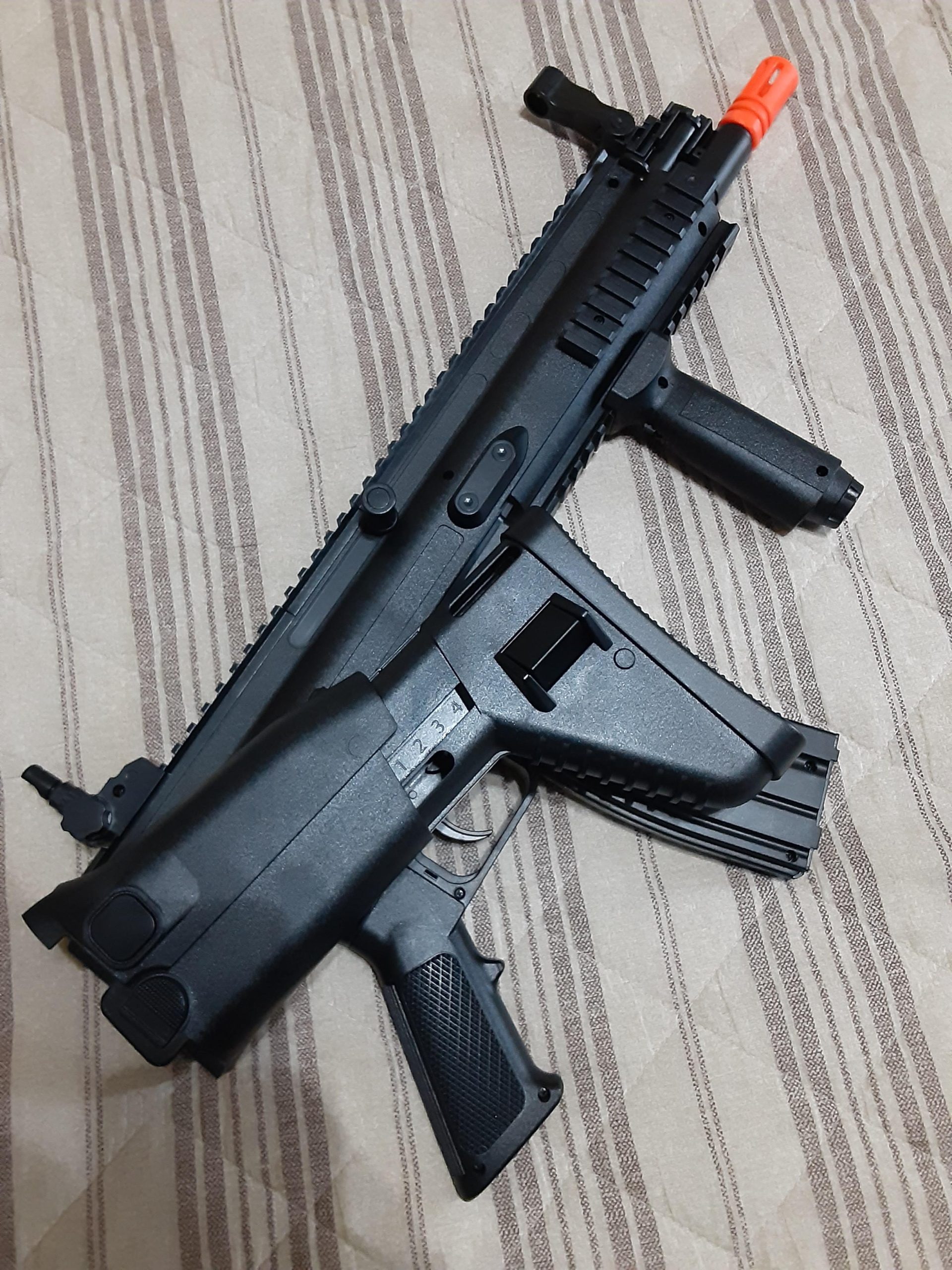 Soft Air SCAR-L Licensed Full Size Spring Powered Airsoft Rifle, Black customer photo 1