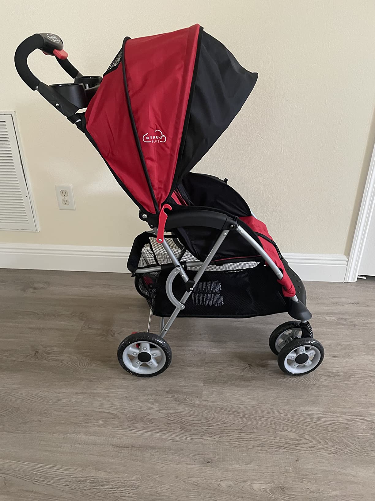 Kolcraft Baby Toddler Cloud Plus Umbrella Stroller, Lightweight and Compact customer photo 1
