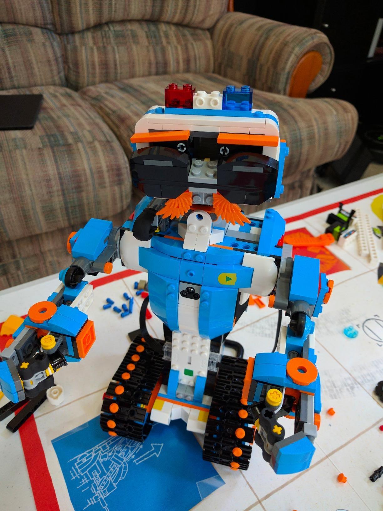 Boost Creative Toolbox 17101 Fun Robot Building Set and Educational Coding Kit for Kids, Award-Winning STEM Learning Toy (847 Pieces) customer photo 1