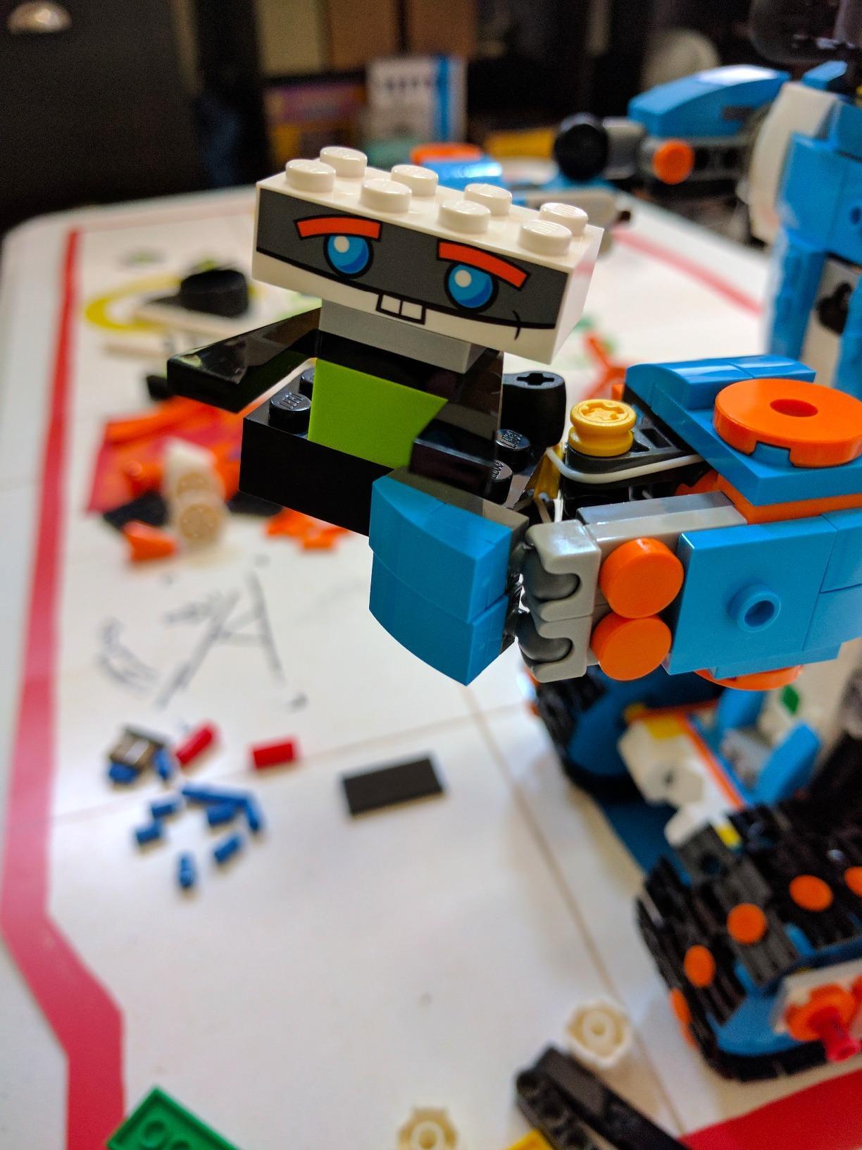 Boost Creative Toolbox 17101 Fun Robot Building Set and Educational Coding Kit for Kids, Award-Winning STEM Learning Toy (847 Pieces) customer photo 2